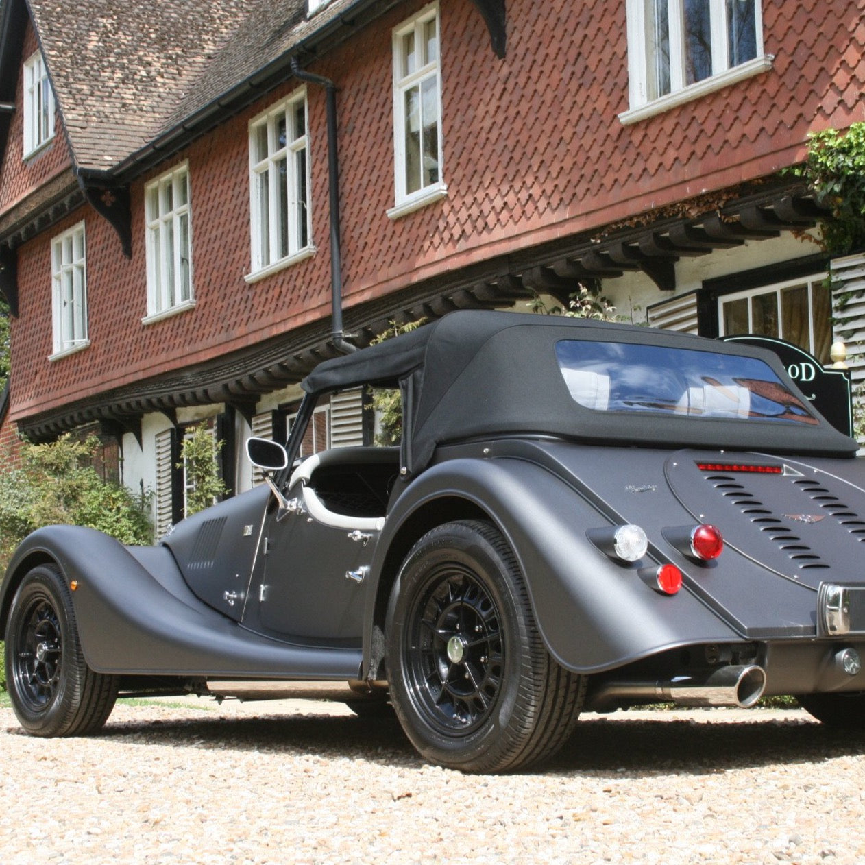 Roadster 3.7 V6 Manual - Satin Silverstone Track Grey