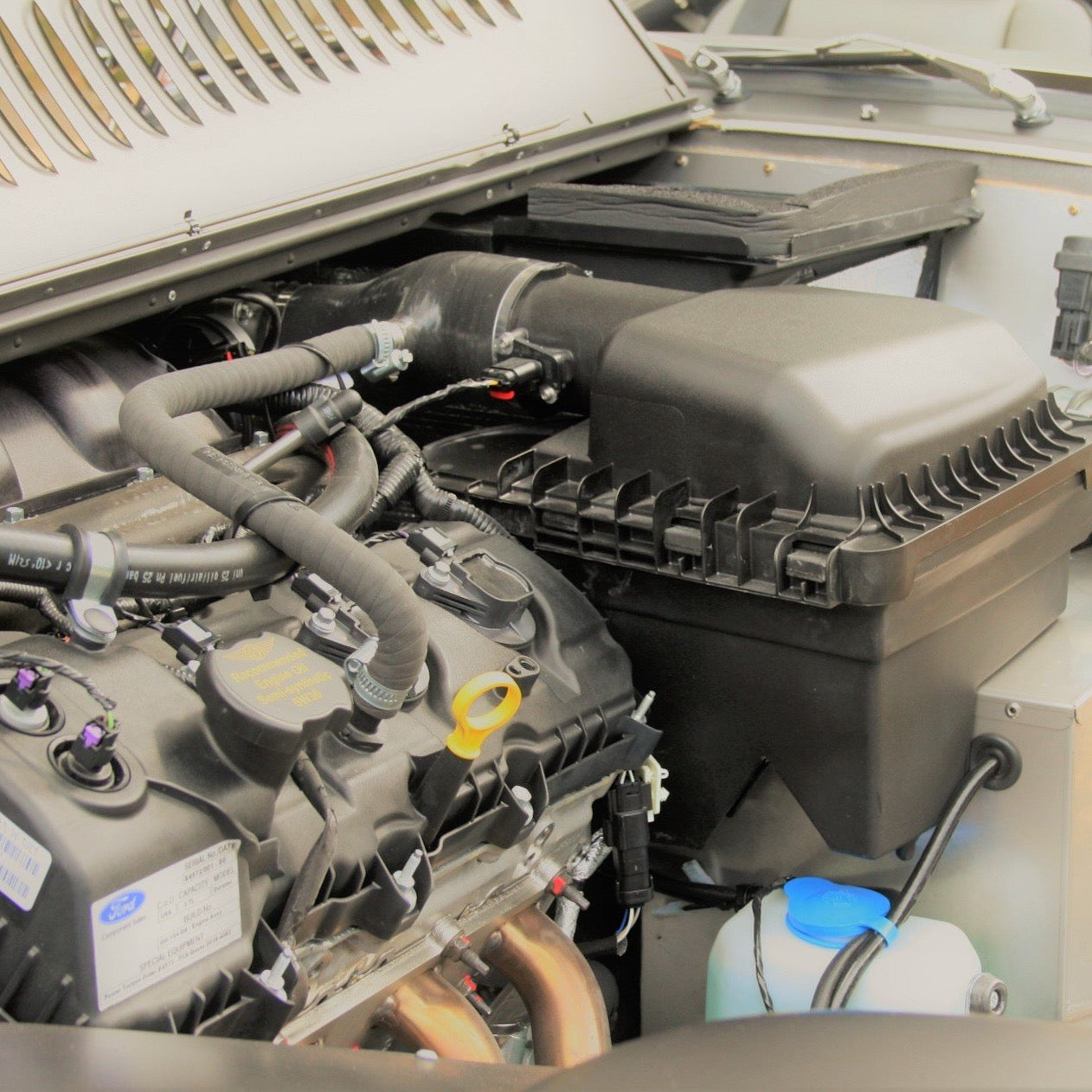 Roadster 3.7 V6 Manual - Satin Silverstone Track Grey