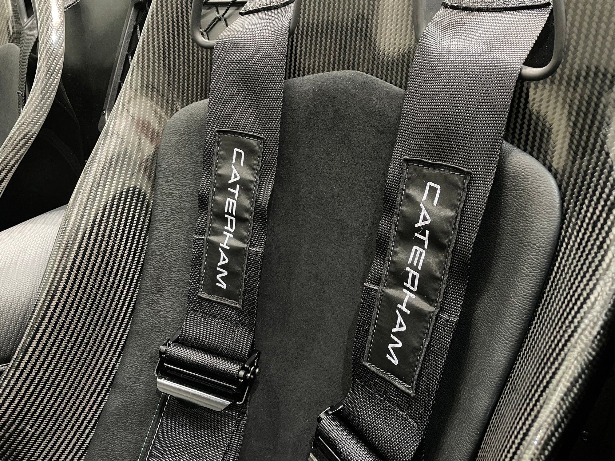 SOLD - CATERHAM SEVEN 420R LARGE CHASSIS - GRAVITY BLACK WITH BLACK