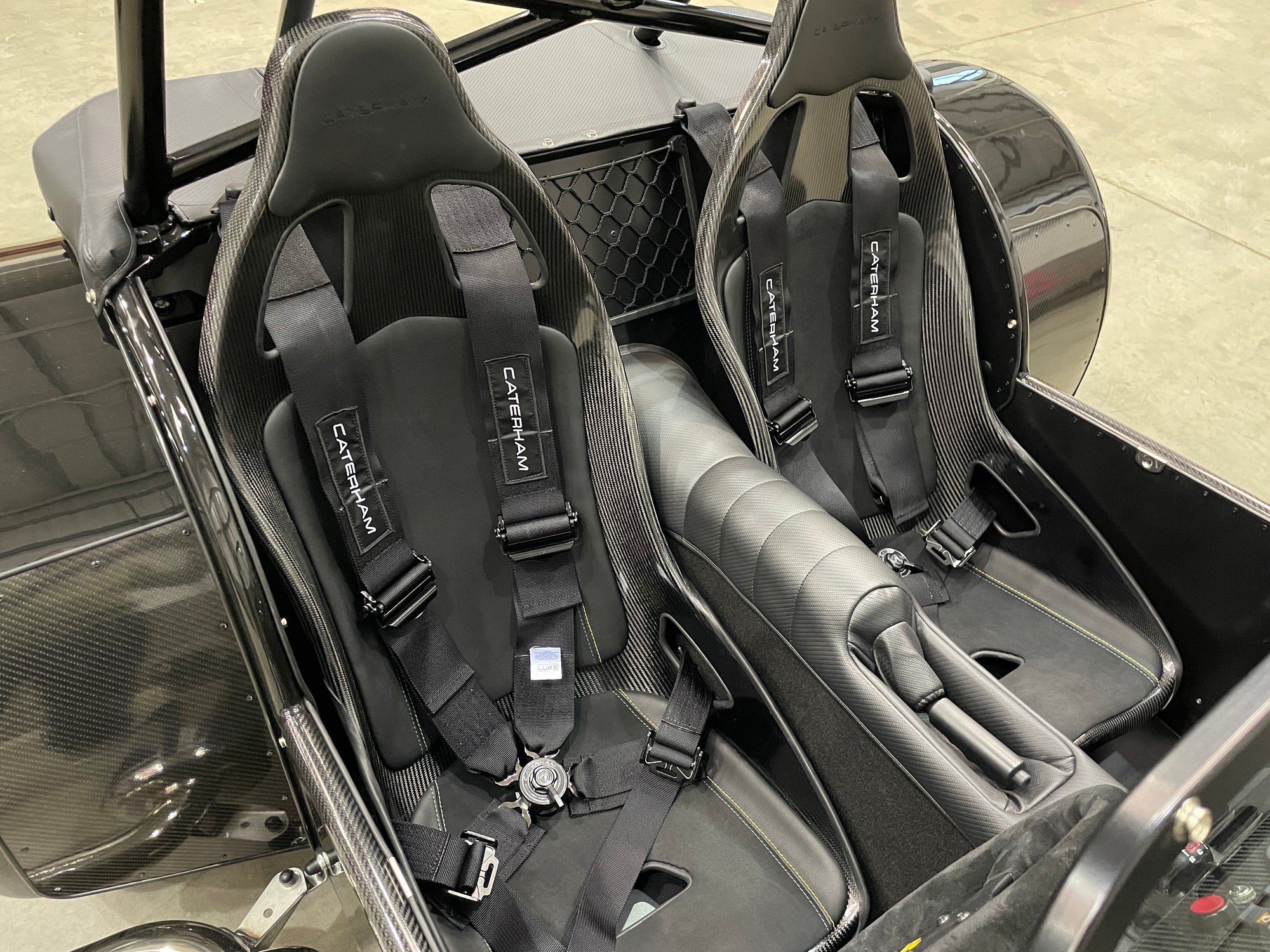 SOLD - CATERHAM SEVEN 420R LARGE CHASSIS - GRAVITY BLACK WITH BLACK