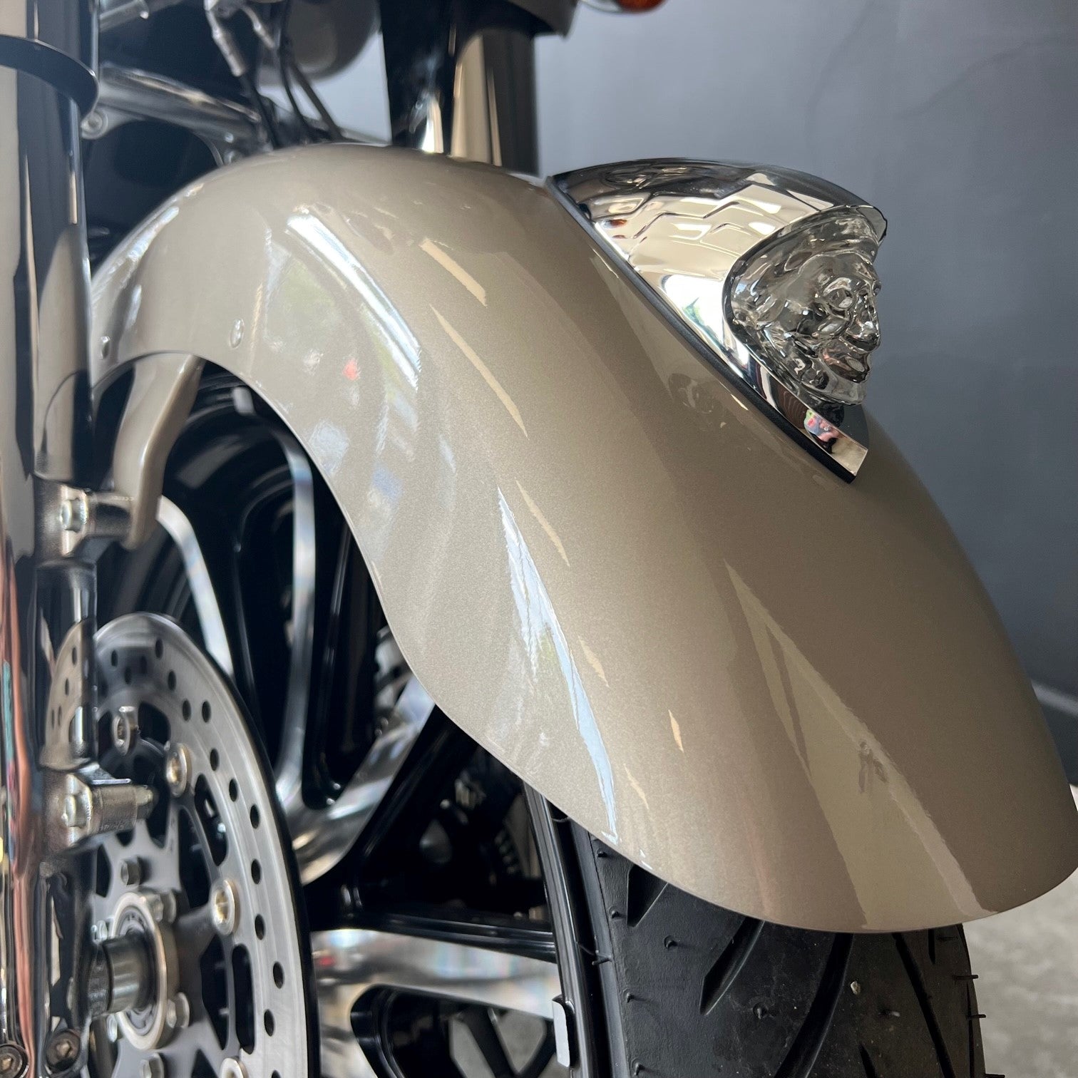 Indian Chieftain Limited - Silver Quarts Metallic