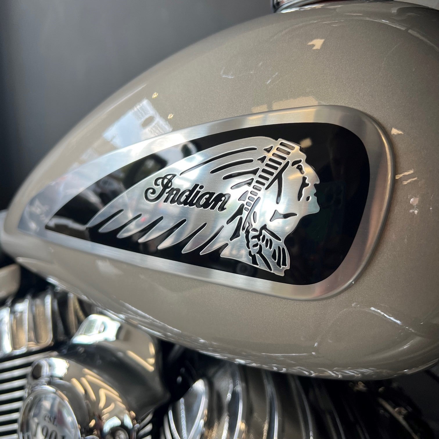 Indian Chieftain Limited - Silver Quarts Metallic