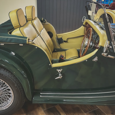 Morgan 4/4 1.6 Ford - Morgan Classic Old English White