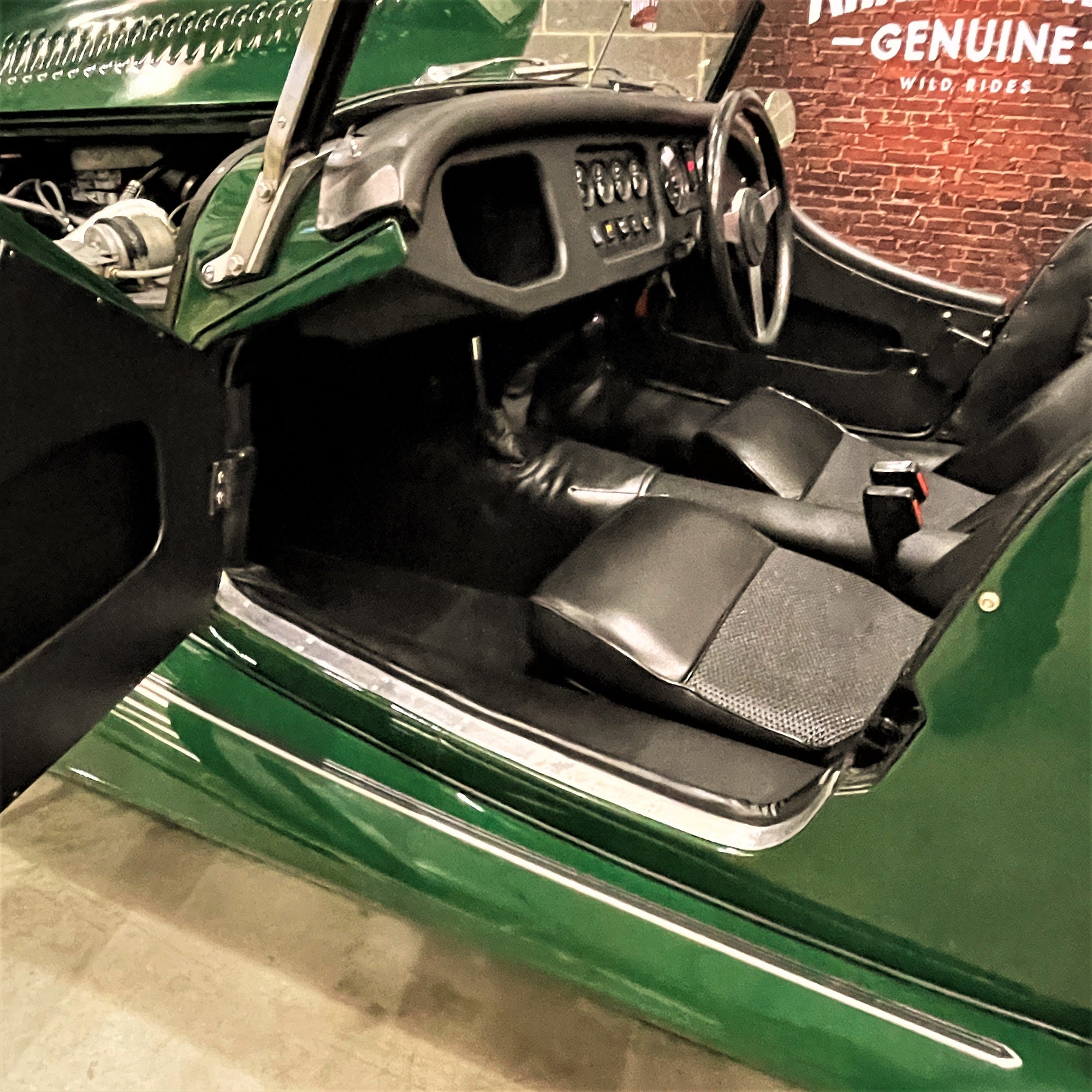 Morgan 4/4 - Solid Morgan Green