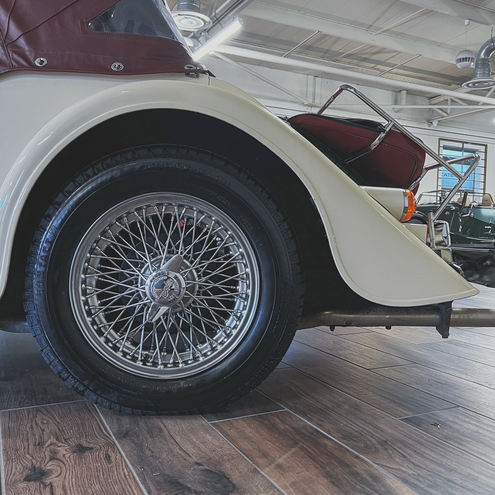 Morgan 4/4 1.8 Twin Cam 16v Ford Z-tec - Morgan Classic Sport Ivory