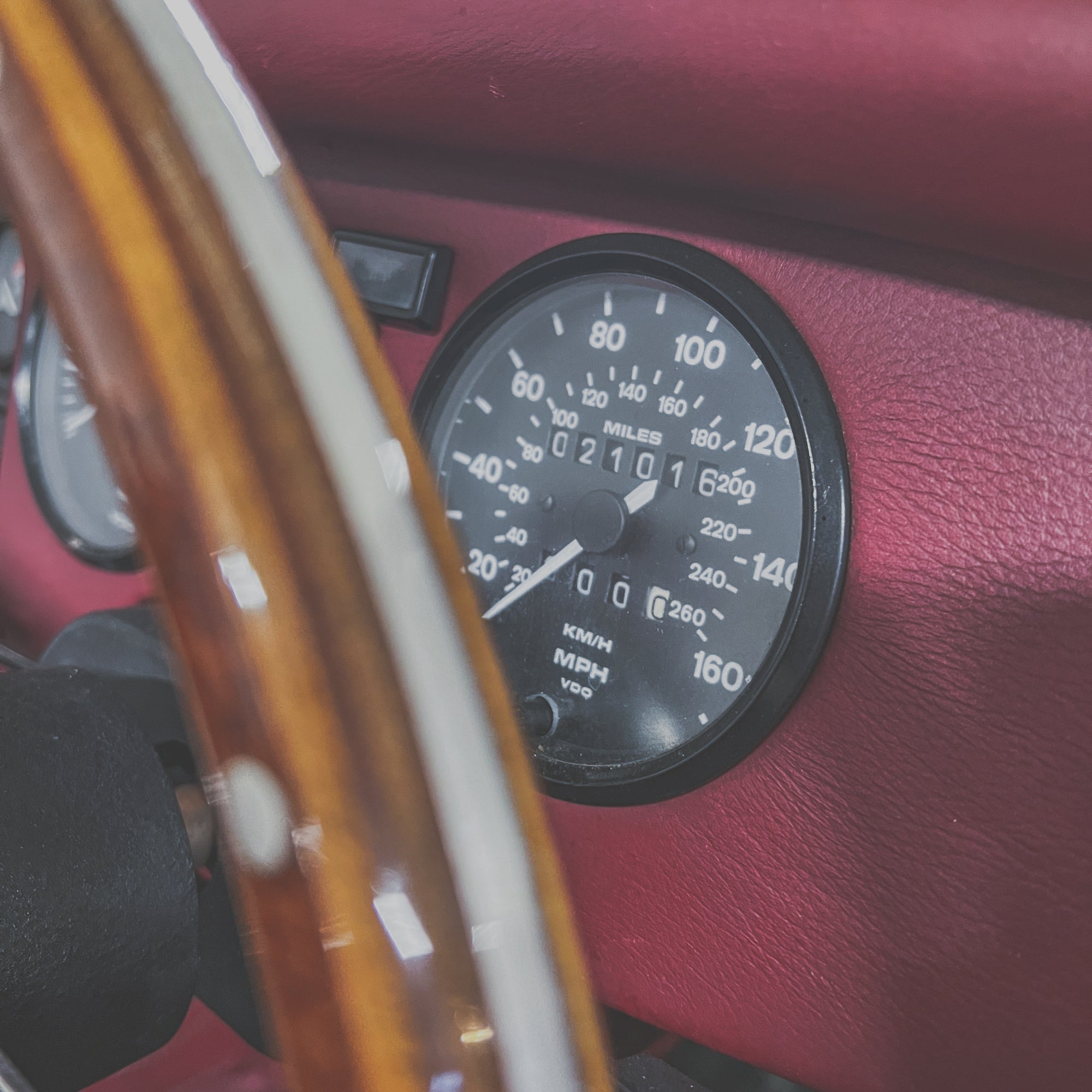 Morgan 4/4 1.8 Twin Cam 16v Ford Z-tec - Morgan Classic Sport Ivory