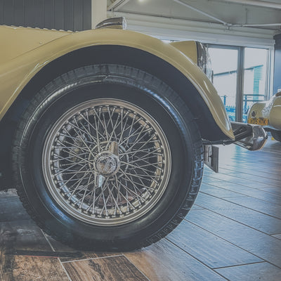 Morgan 4/4 1.8 Twin Cam 16v Ford Z-tec - Morgan Classic Sport Ivory