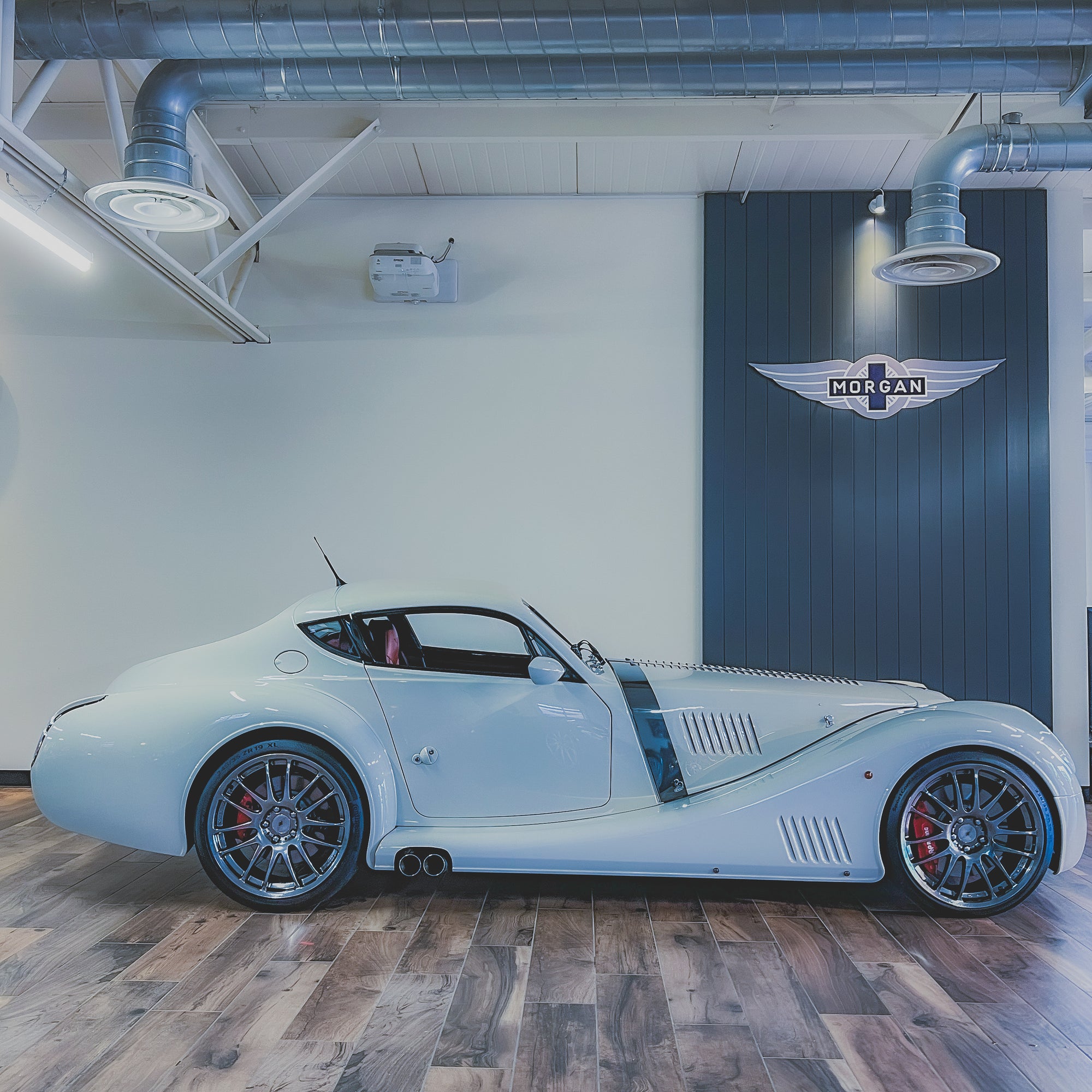 Morgan Aero Coupe 4.8 V8 No. 31 of Only 38 Ever Made - Porsche Heron White