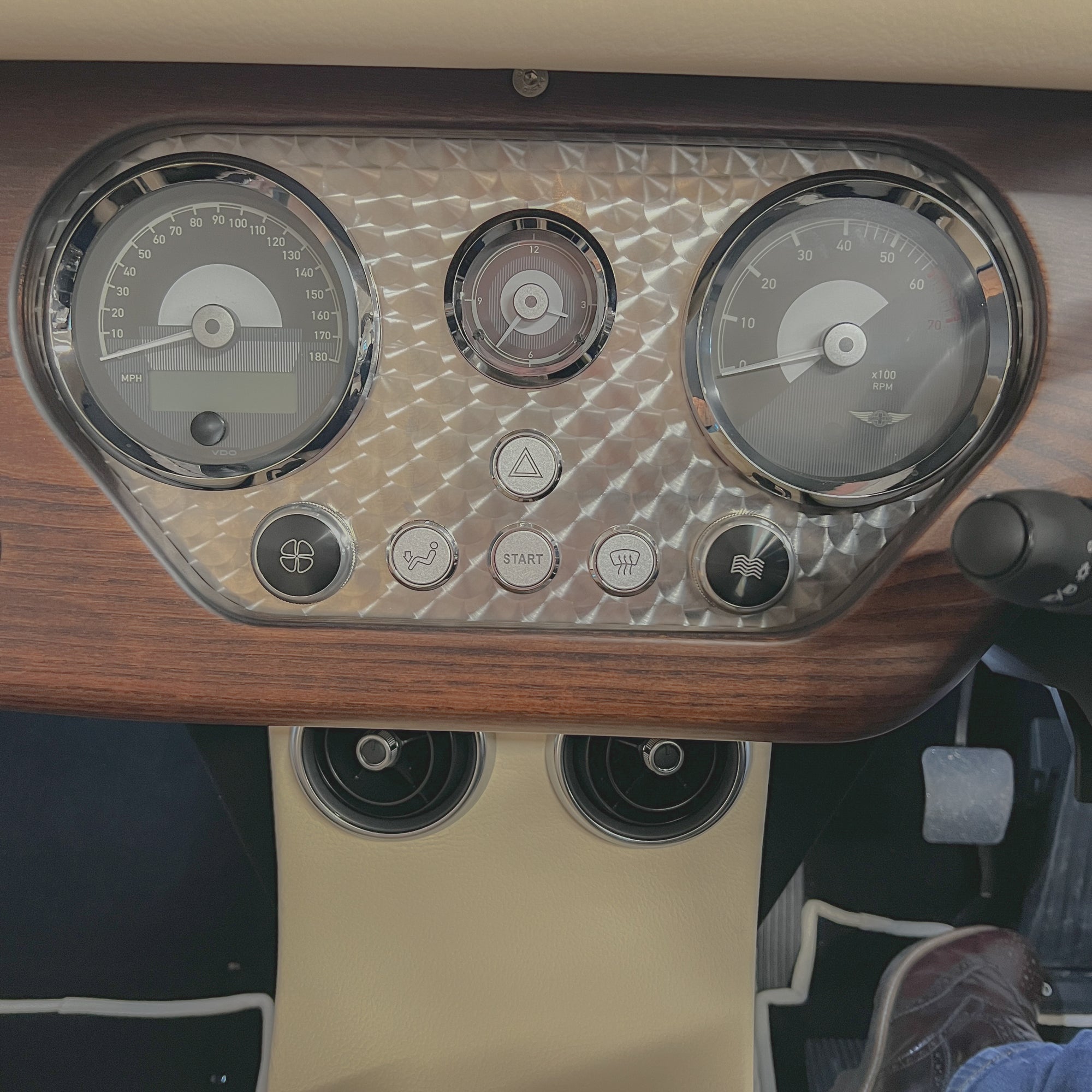 Morgan Plus Four Automatic - Classic Ferrari Midnight Blue