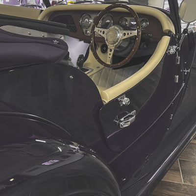 Morgan Plus Four Automatic - Classic Ferrari Midnight Blue