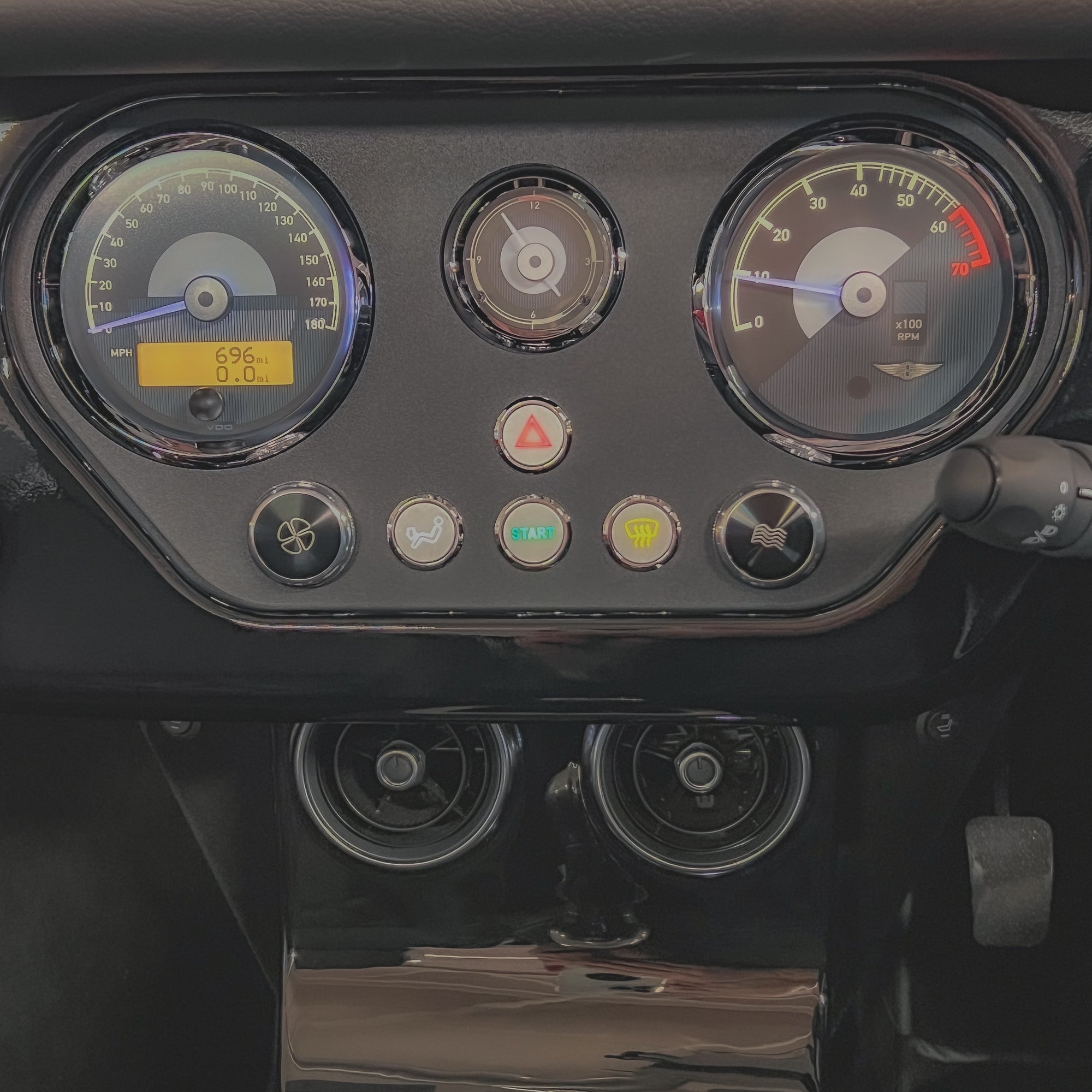 Morgan Plus Four 2022 - BMW Dravit Grey Metallic