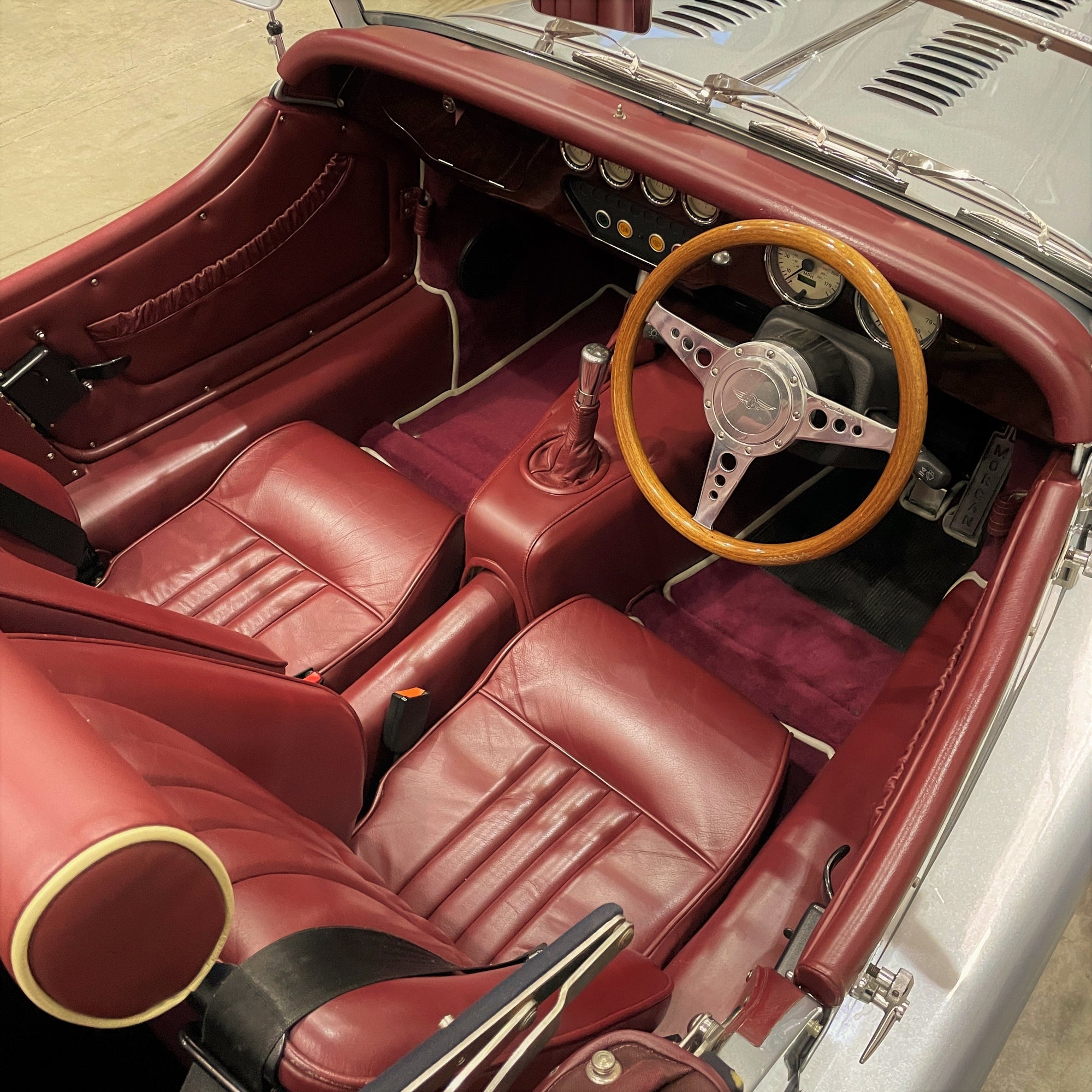 Morgan Roadster 3.0 V6 225 BHP - Floret Silver