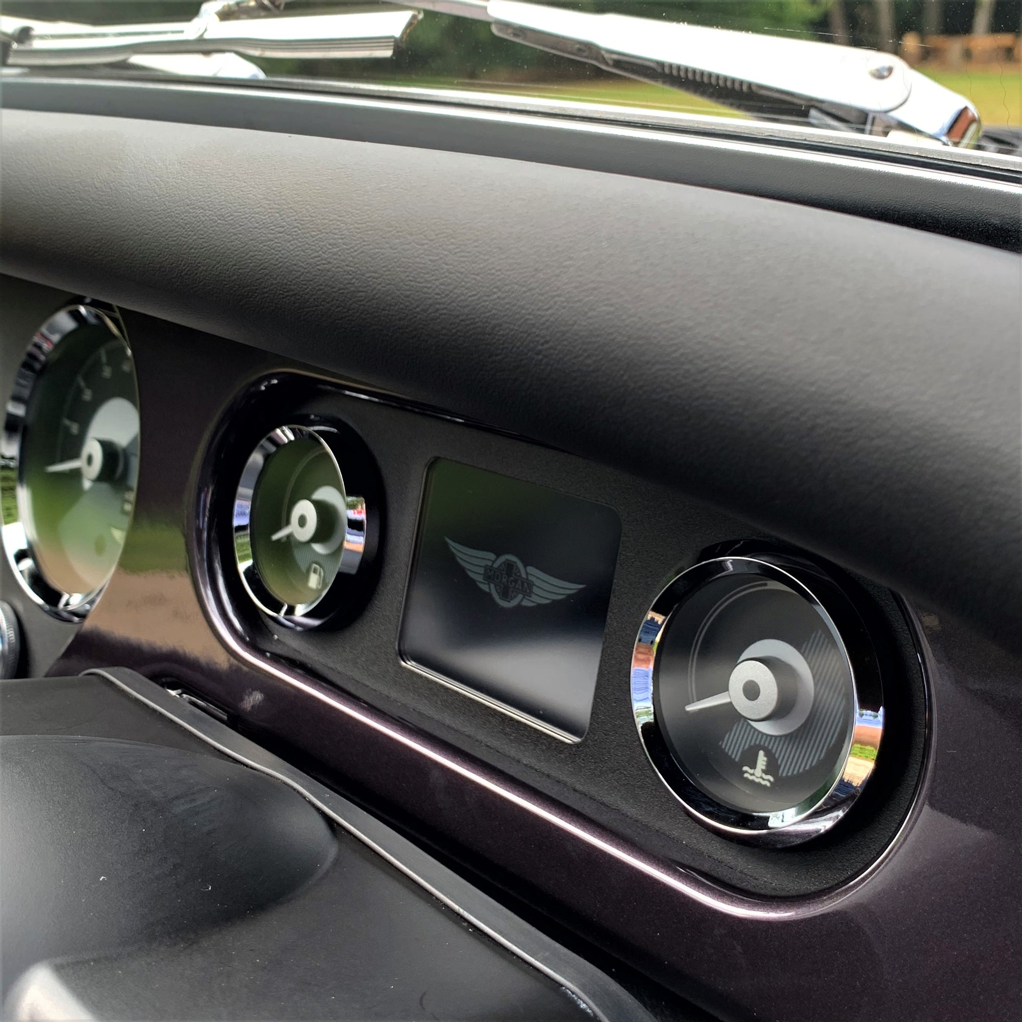 Morgan Plus Four - Metallic Morgan Regal Grey