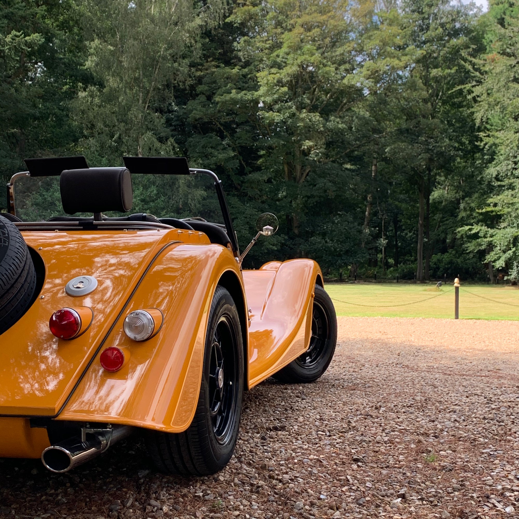 MORGAN ROADSTER 3.7 V6 286 BHP - MORGAN CLASSIC ORANGE