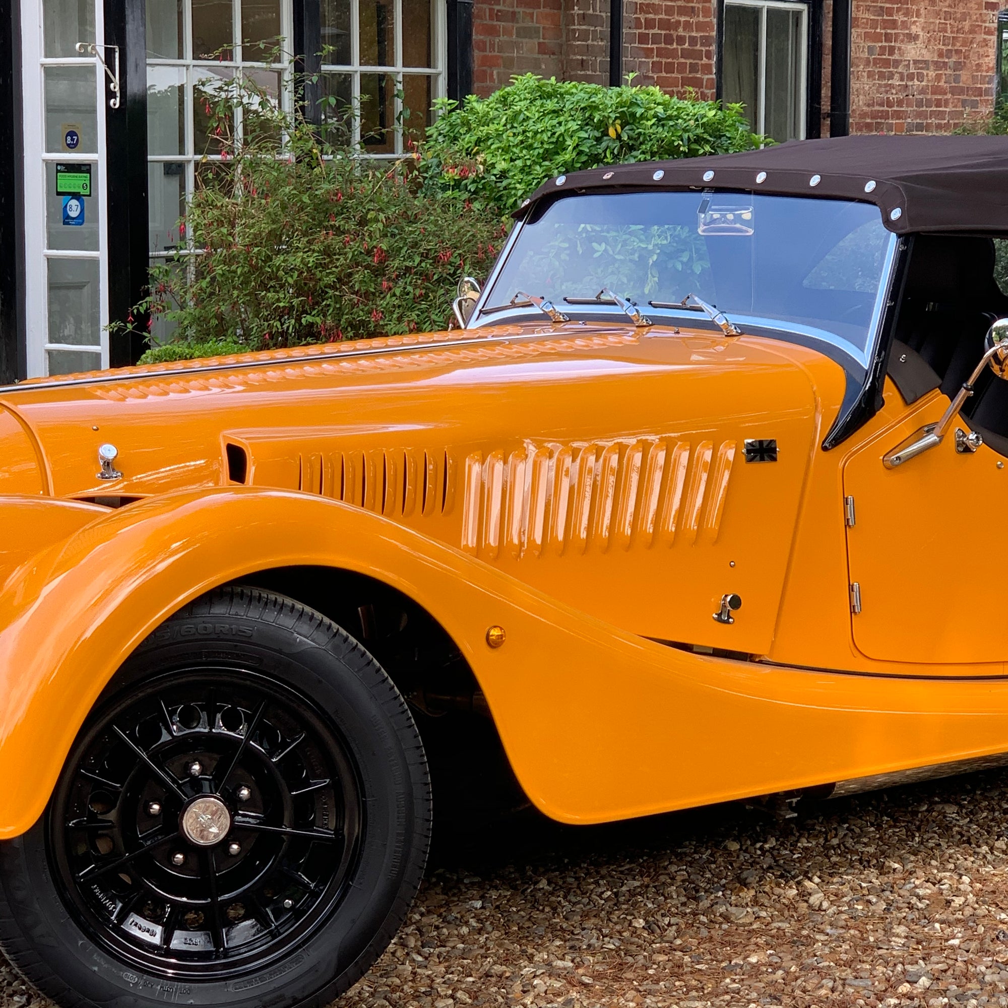 MORGAN ROADSTER 3.7 V6 286 BHP - MORGAN CLASSIC ORANGE