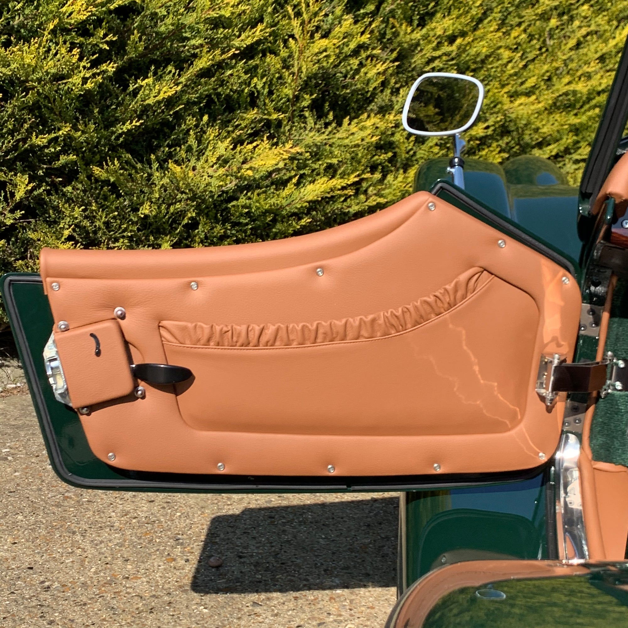 SOLD - MORGAN ROADSTER 3.7 V6 - MORGAN SPORTS GREEN