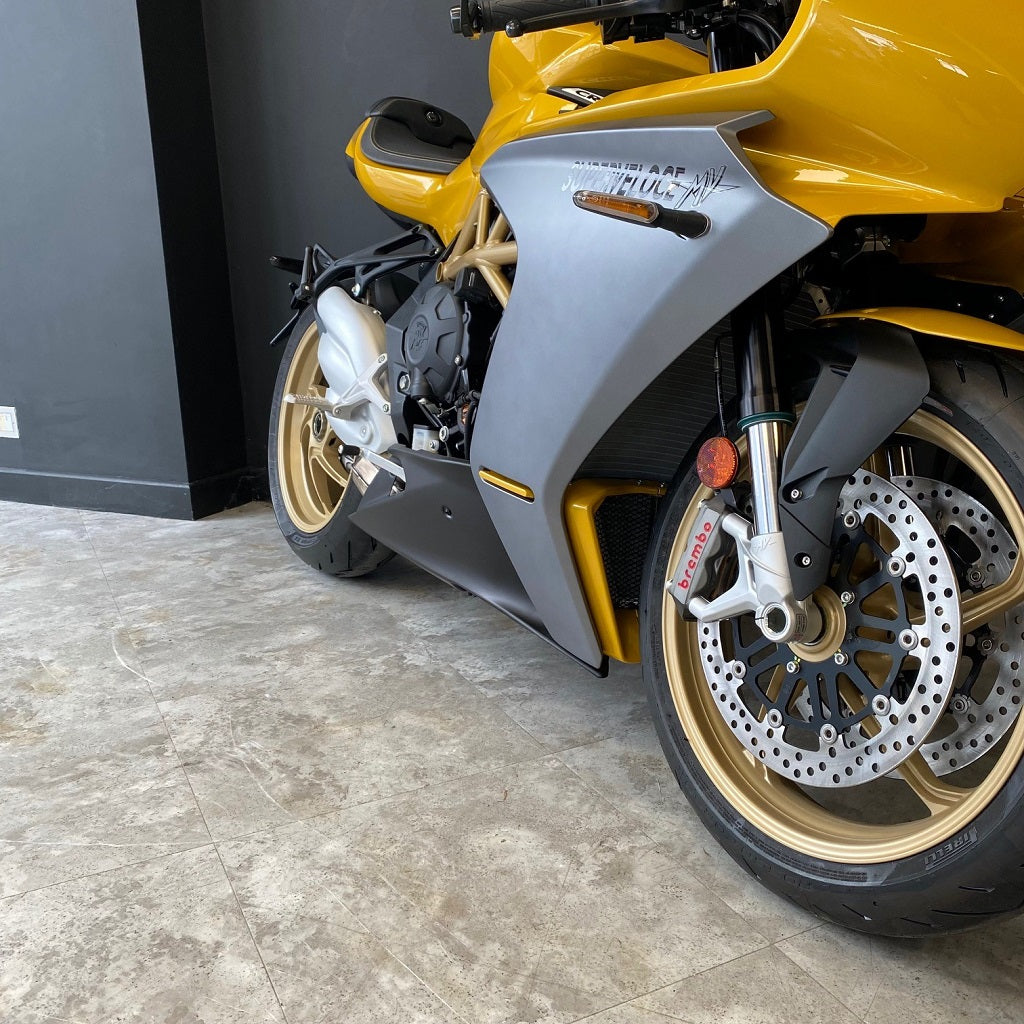 MV-AGUSTA-SUPERVELOCE -E5-METALLIC-YELLOW-MATT-METALLIC-GRAPHITE