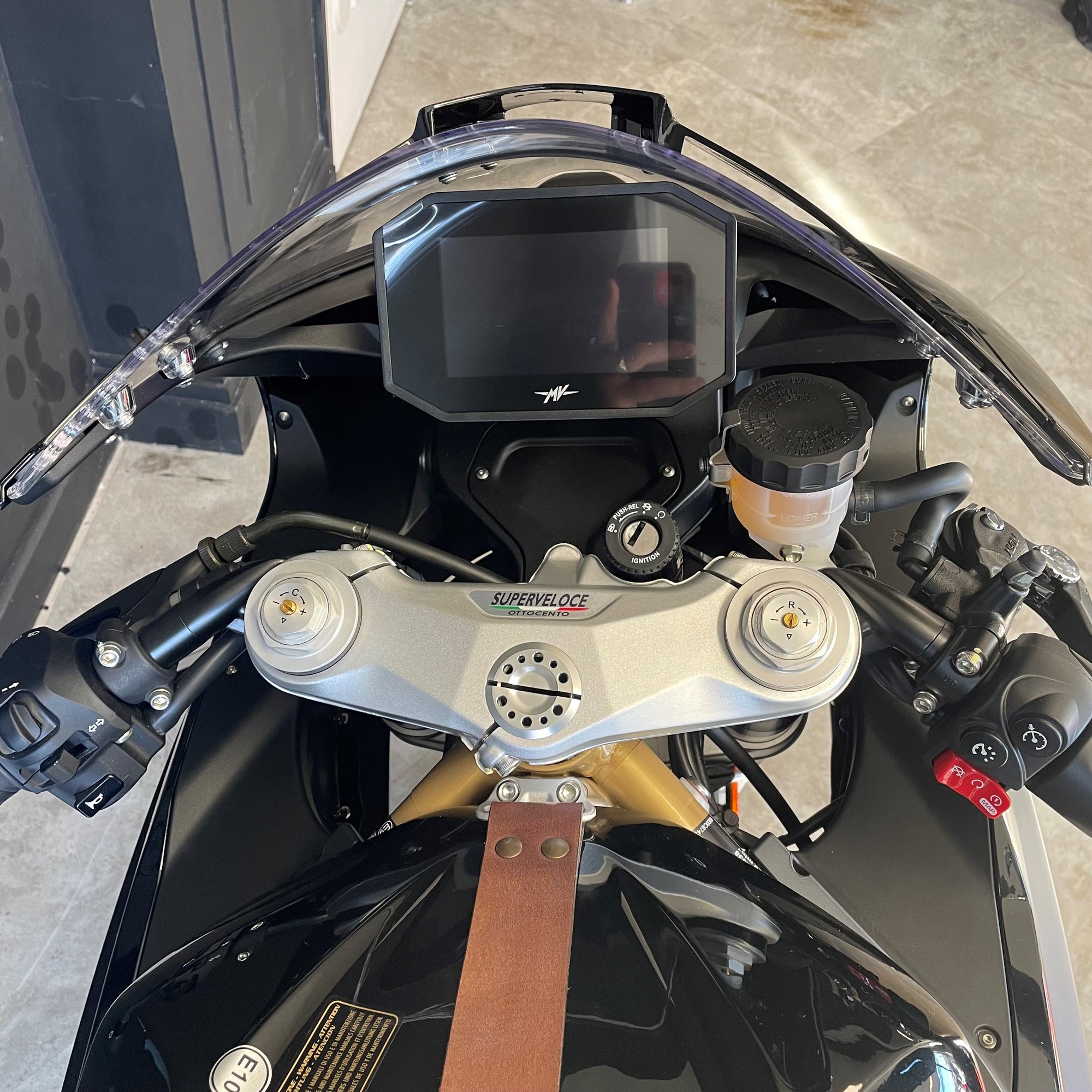 MV Agusta - Superveloce - Nero/Grigio Black/Grey - PreLoved