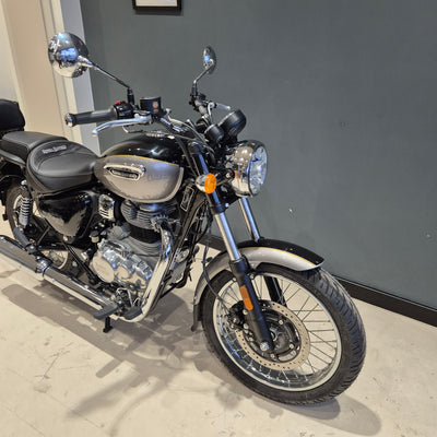 Royal Enfield Meteor 350 - Aurora Black