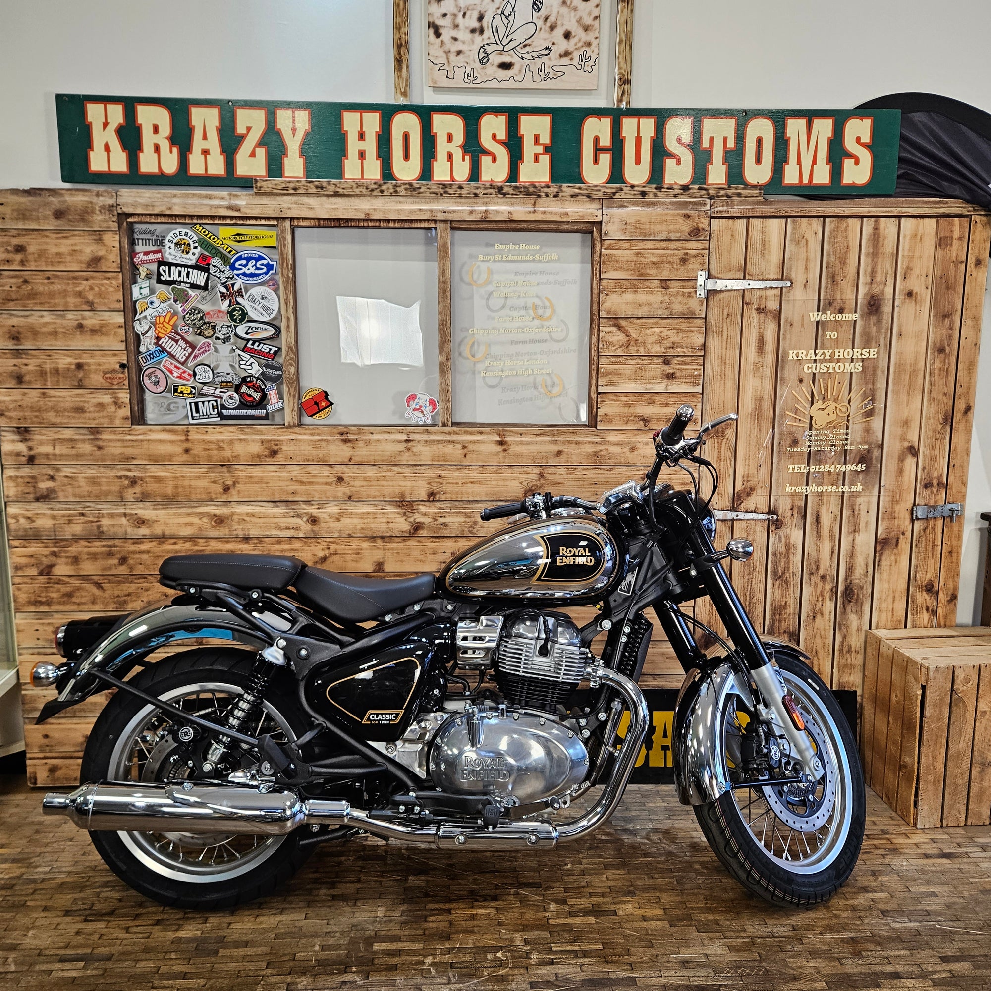 ROYAL ENFIELD CLASSIC 650 -  Black/Chrome