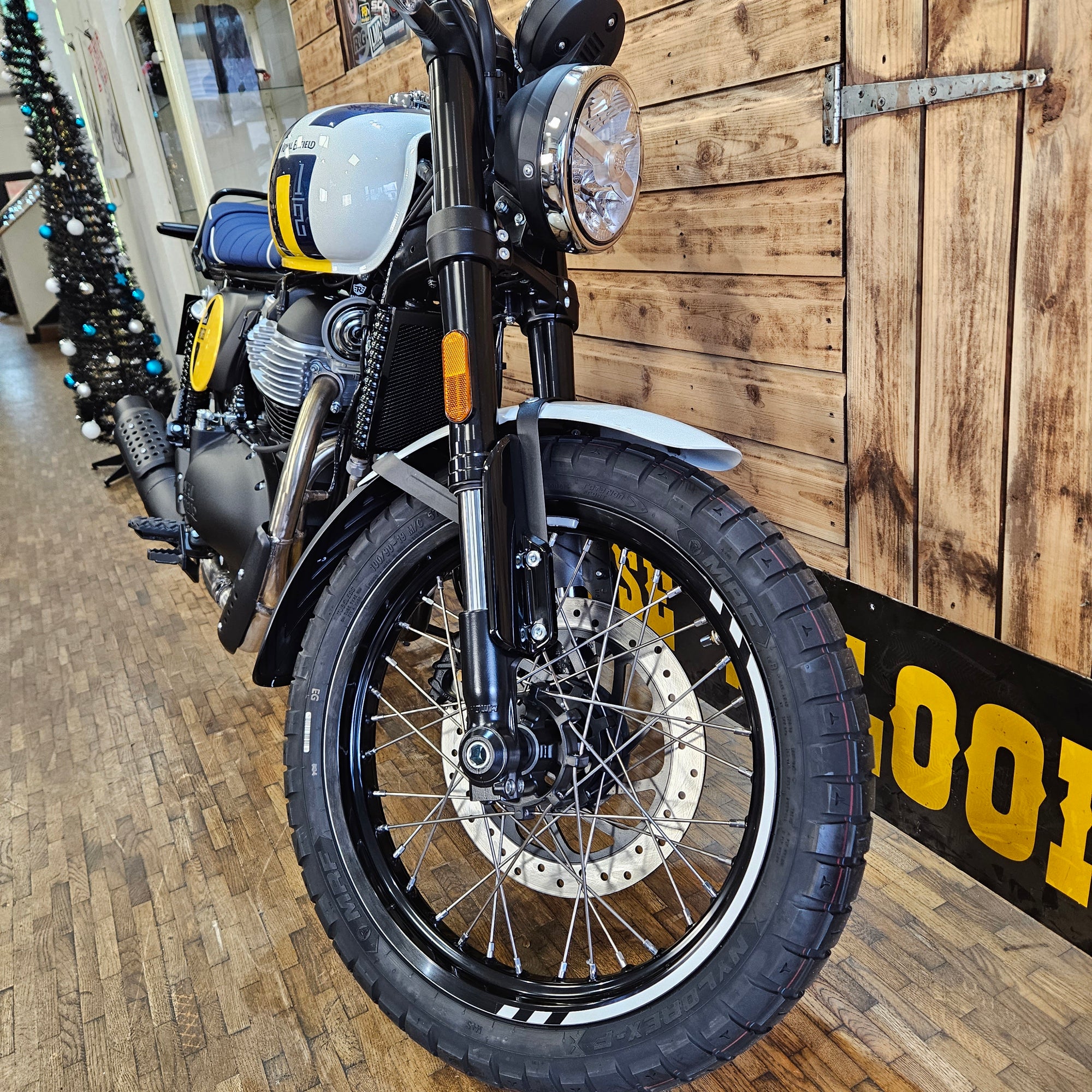 ROYAL ENFIELD BEAR 650 - Wild Honey