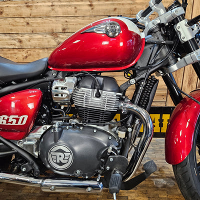 ROYAL ENFIELD SUPER METEOR 650 - Celestial Red