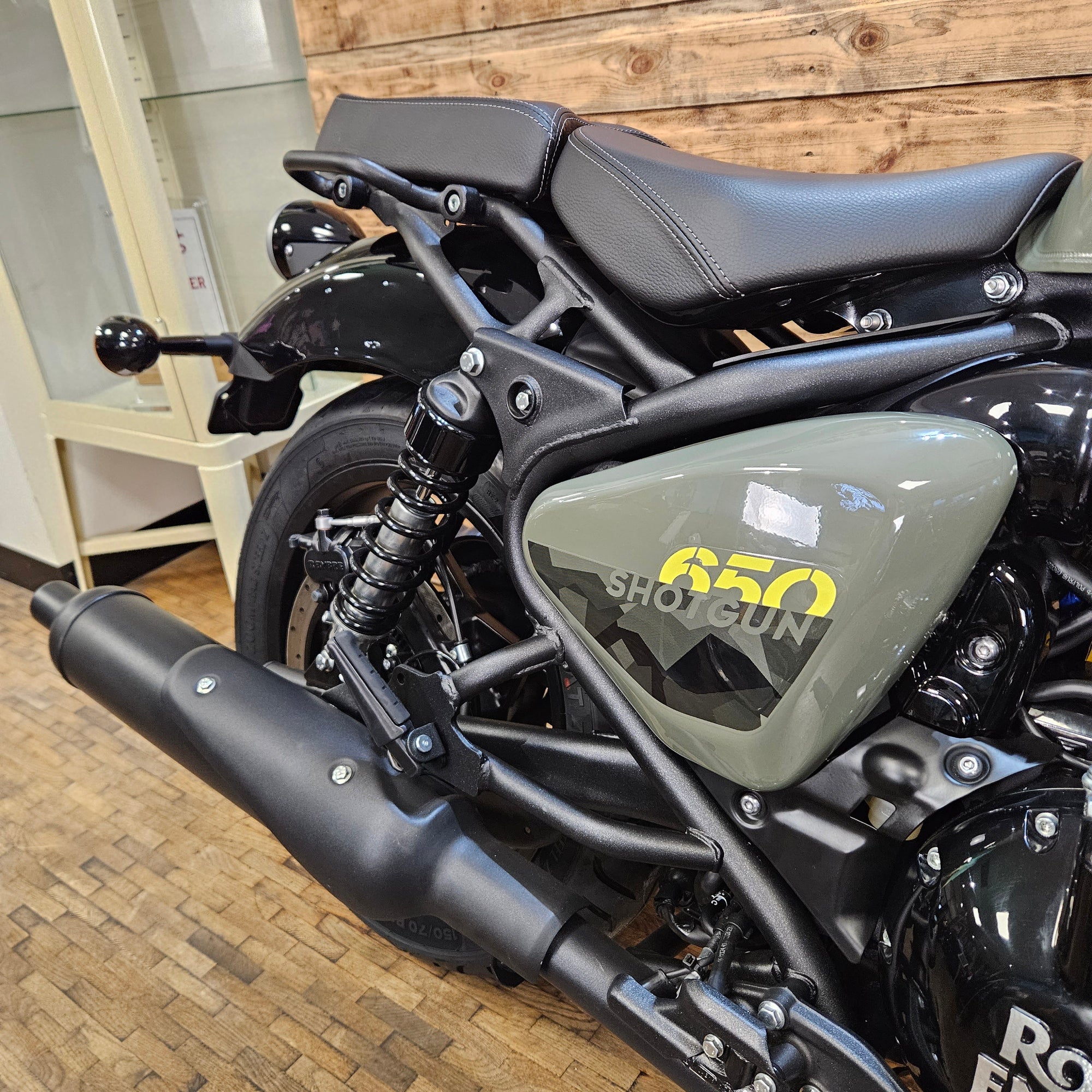 ROYAL ENFIELD SHOTGUN 650 - Green Drill