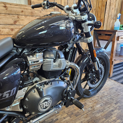 ROYAL ENFIELD SUPER METEOR 650 - Astral Black - Preloved