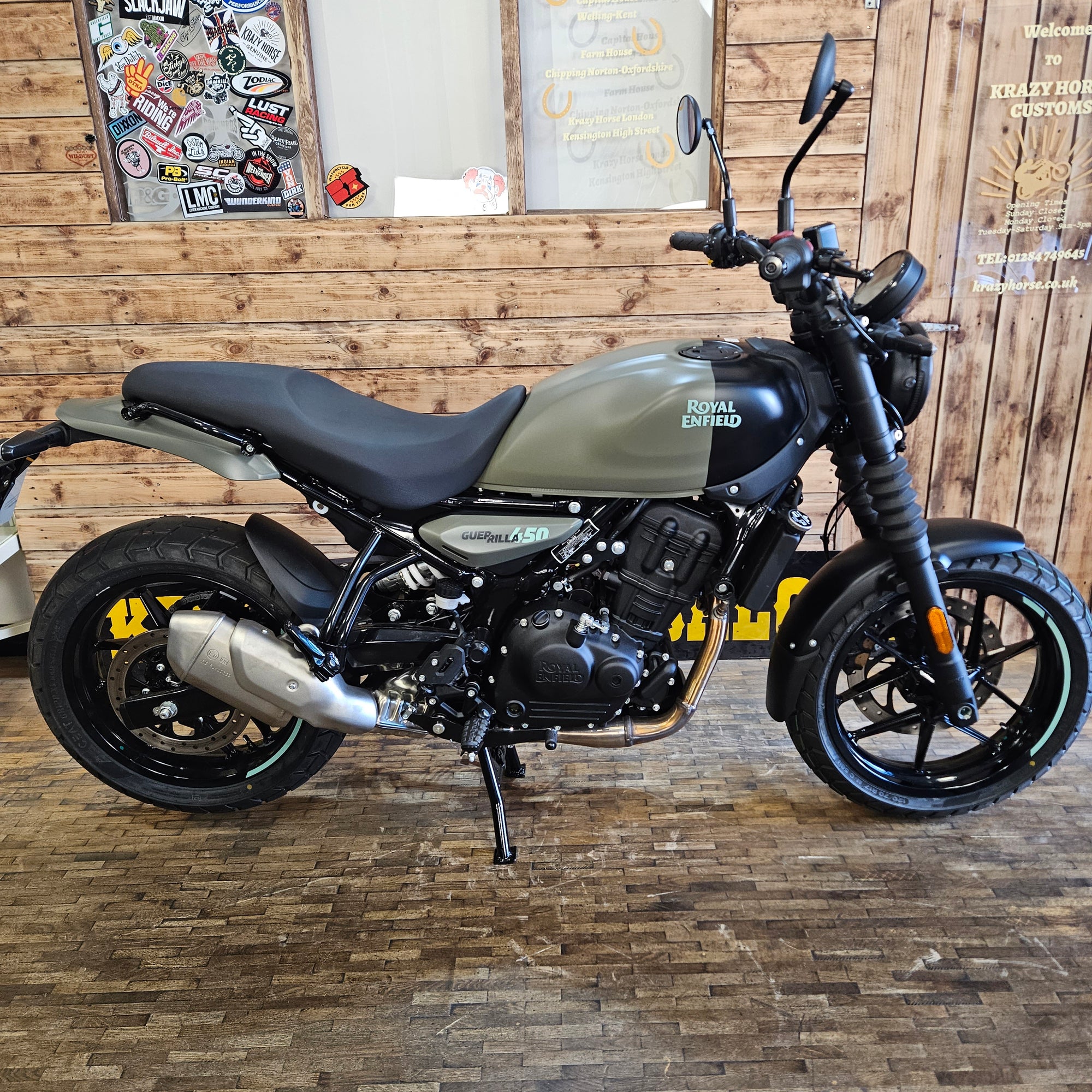 ROYAL ENFIELD GUERILLA 450 - Ash Green - PreRegistered