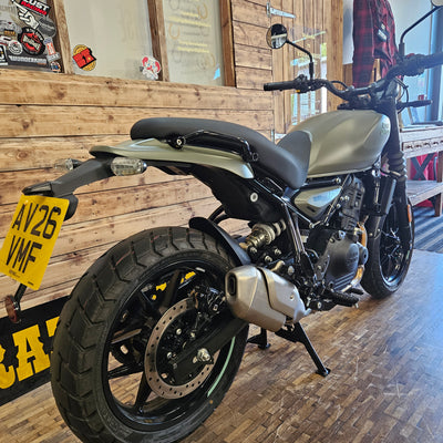 ROYAL ENFIELD GUERILLA 450 - Ash Green - PreRegistered