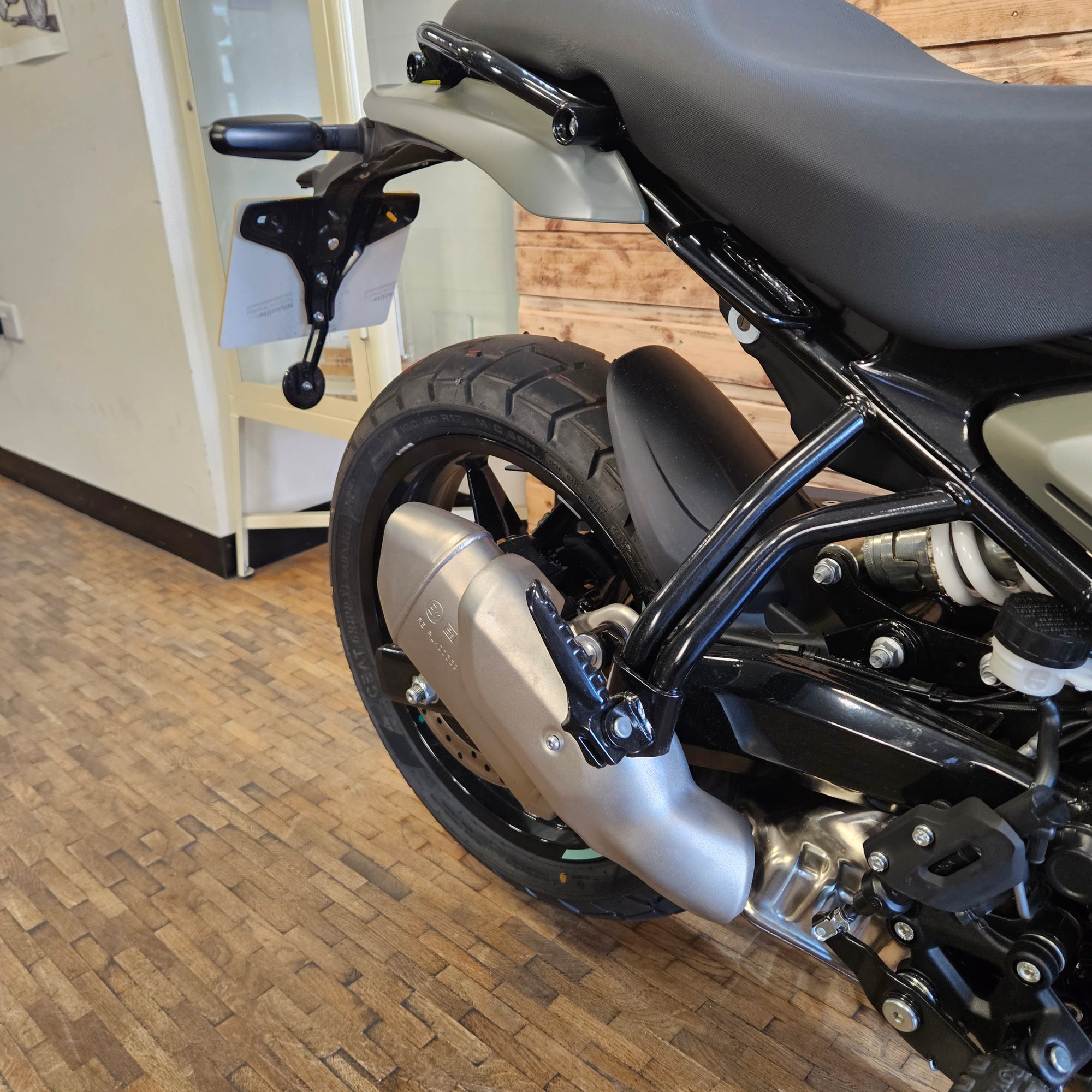ROYAL ENFIELD GUERILLA 450 - Ash Green - PreRegistered