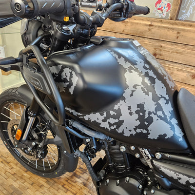 ROYAL ENFIELD HIMALAYAN 450 - Mana Black