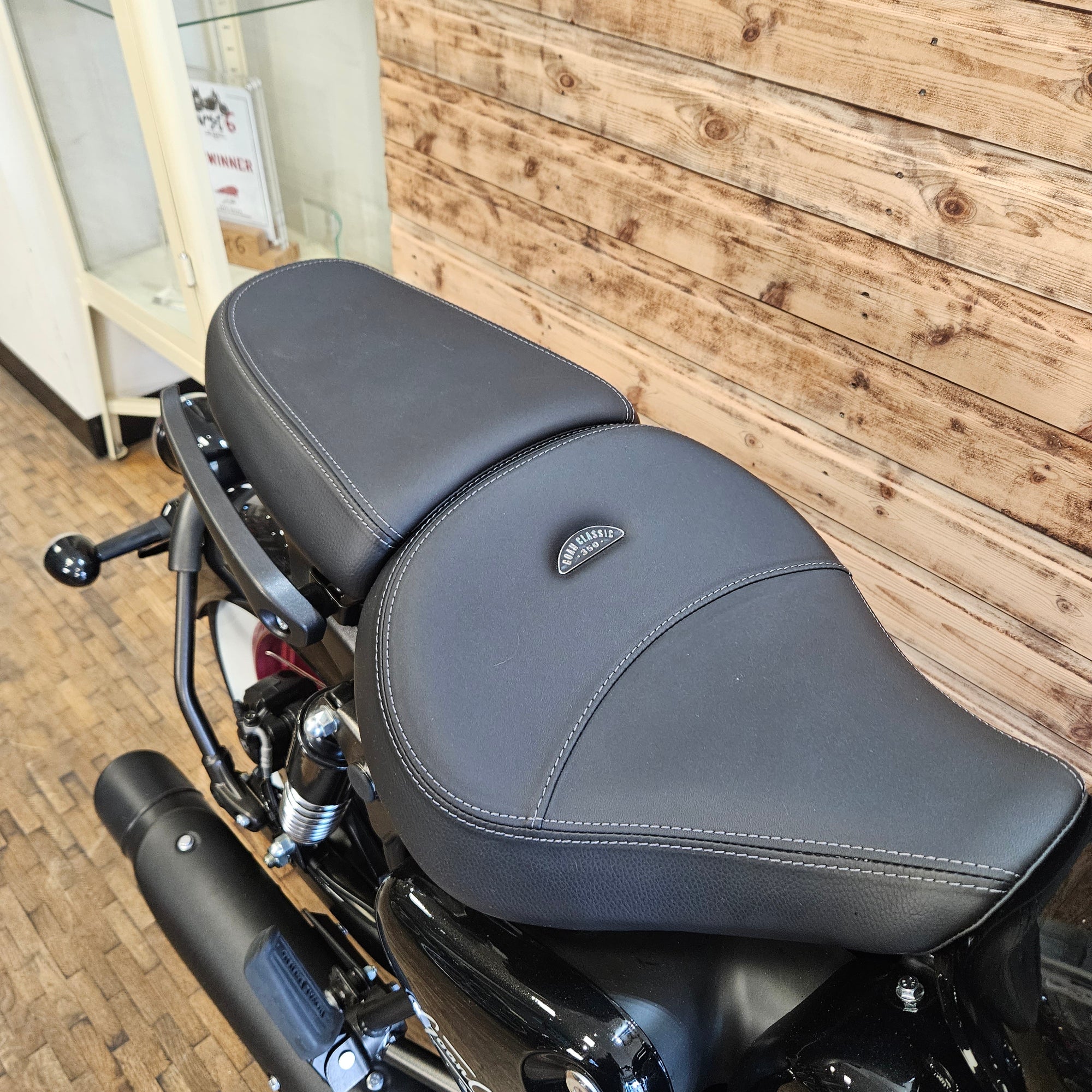 Royal Enfield Goan 350 - Rave Red