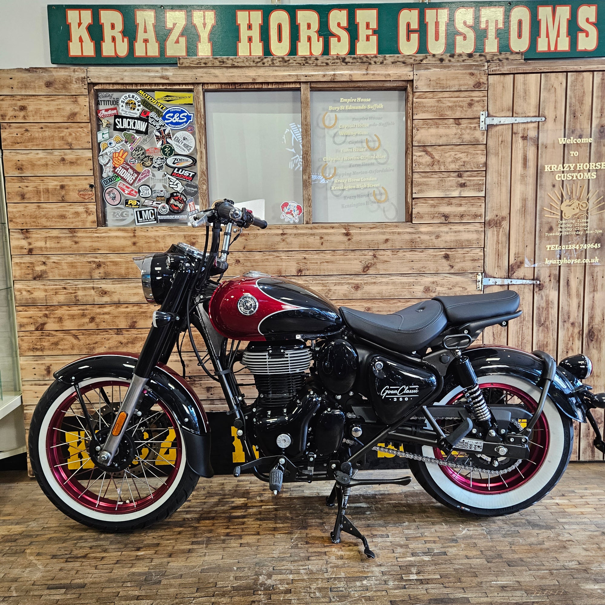 Royal Enfield Goan 350 - Rave Red