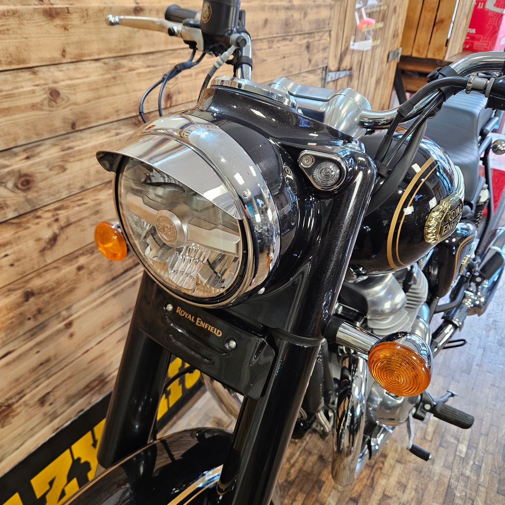 ROYAL ENFIELD BULLET 650 - Cannon Black