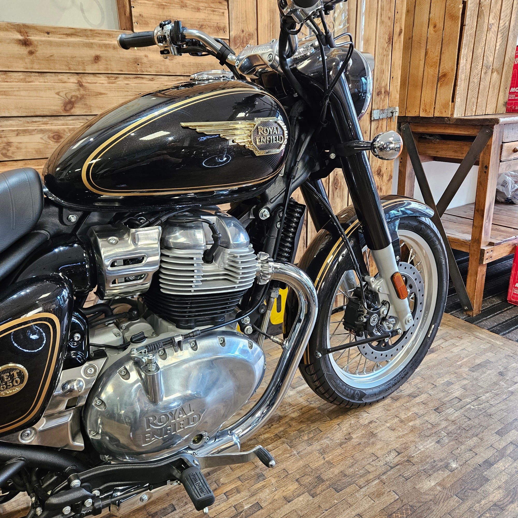 ROYAL ENFIELD BULLET 650 - Cannon Black