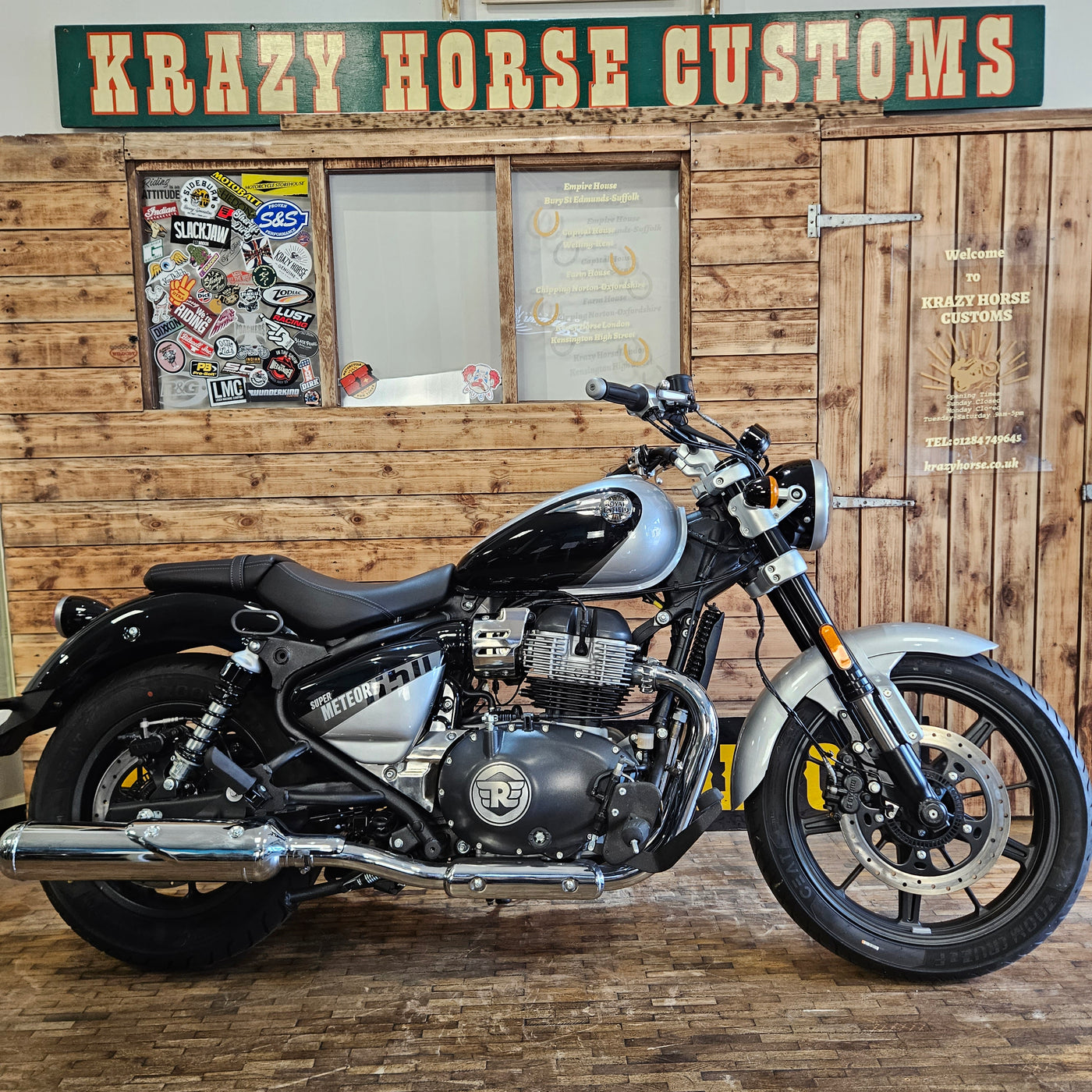 ROYAL ENFIELD SUPER METEOR 650 - Interstellar Grey