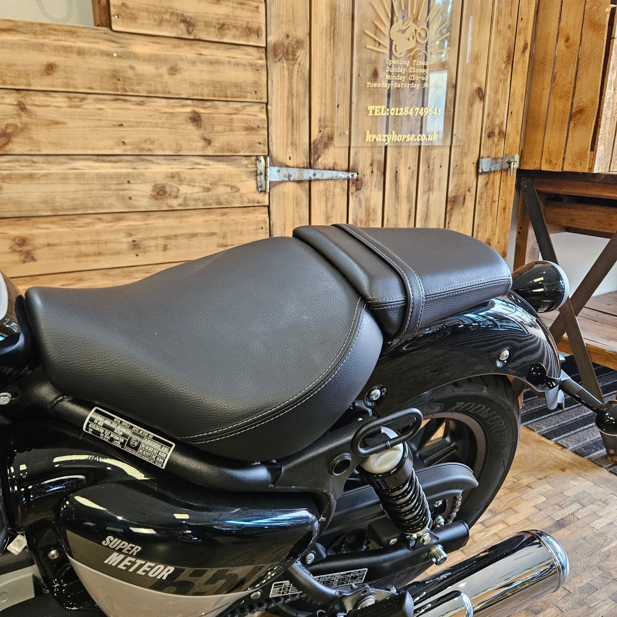 ROYAL ENFIELD SUPER METEOR 650 - Interstellar Grey