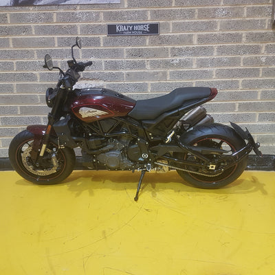 INDIAN FTR S - MAROON METALLIC