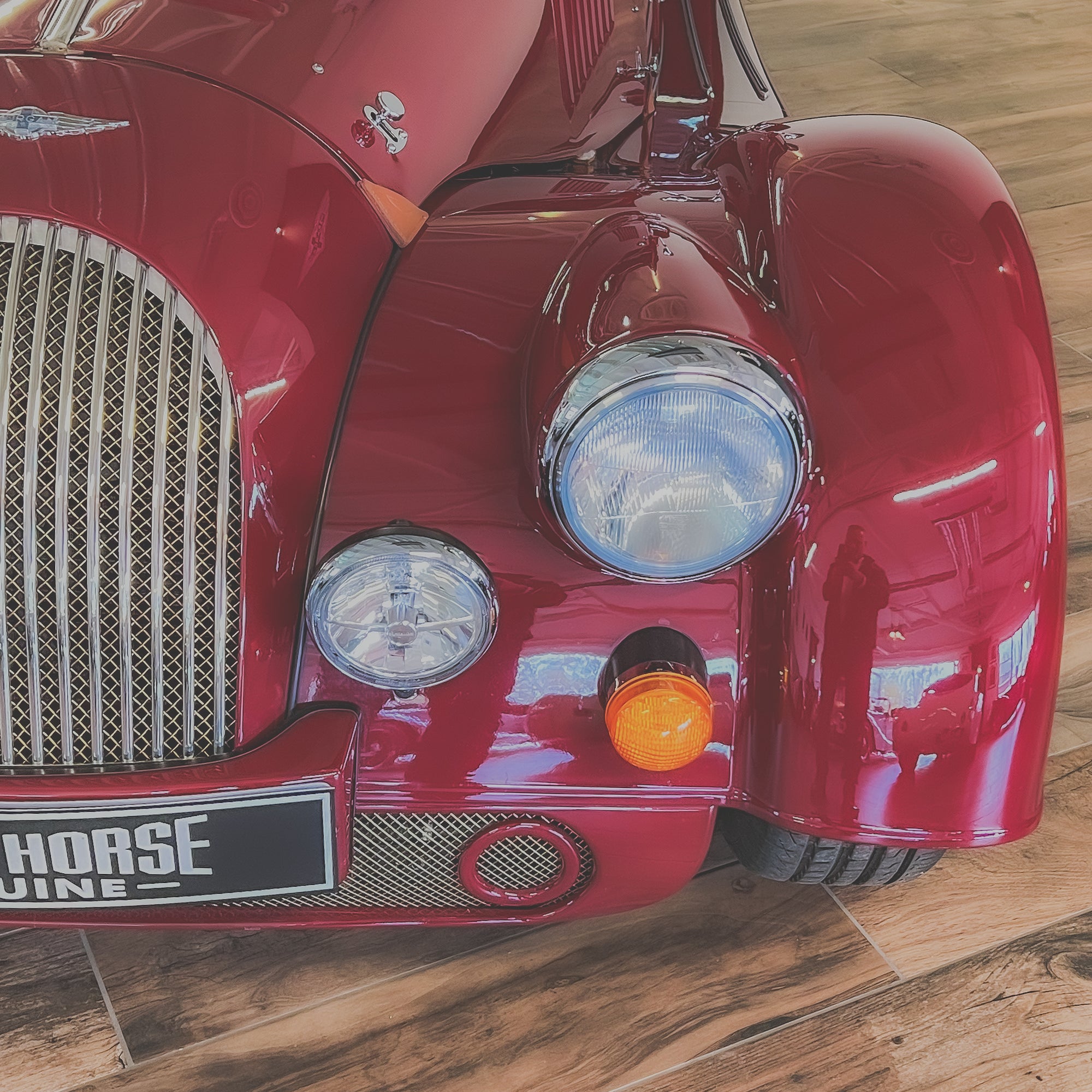 Morgan Plus Four - Delage Rouge