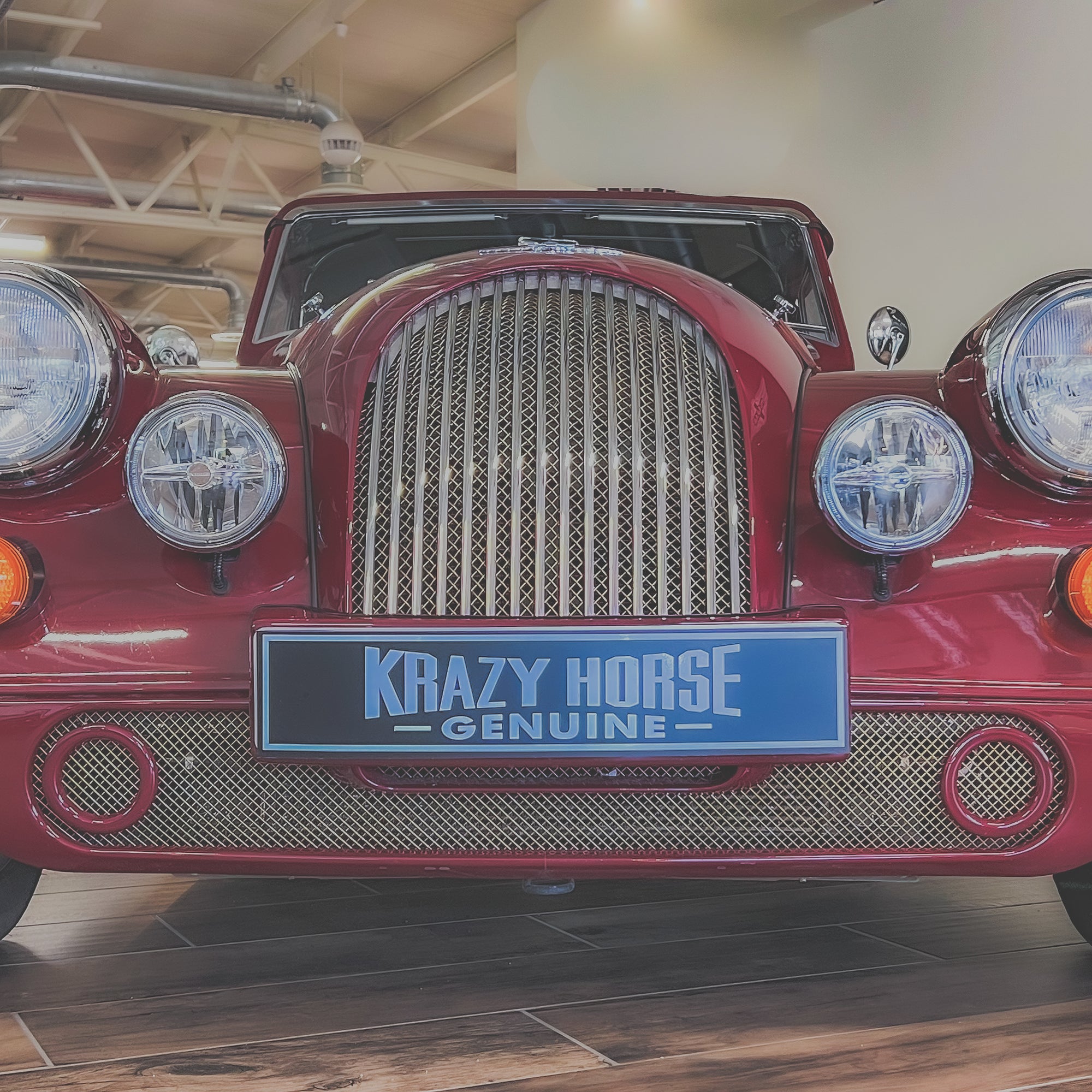 Morgan Plus Four - Delage Rouge