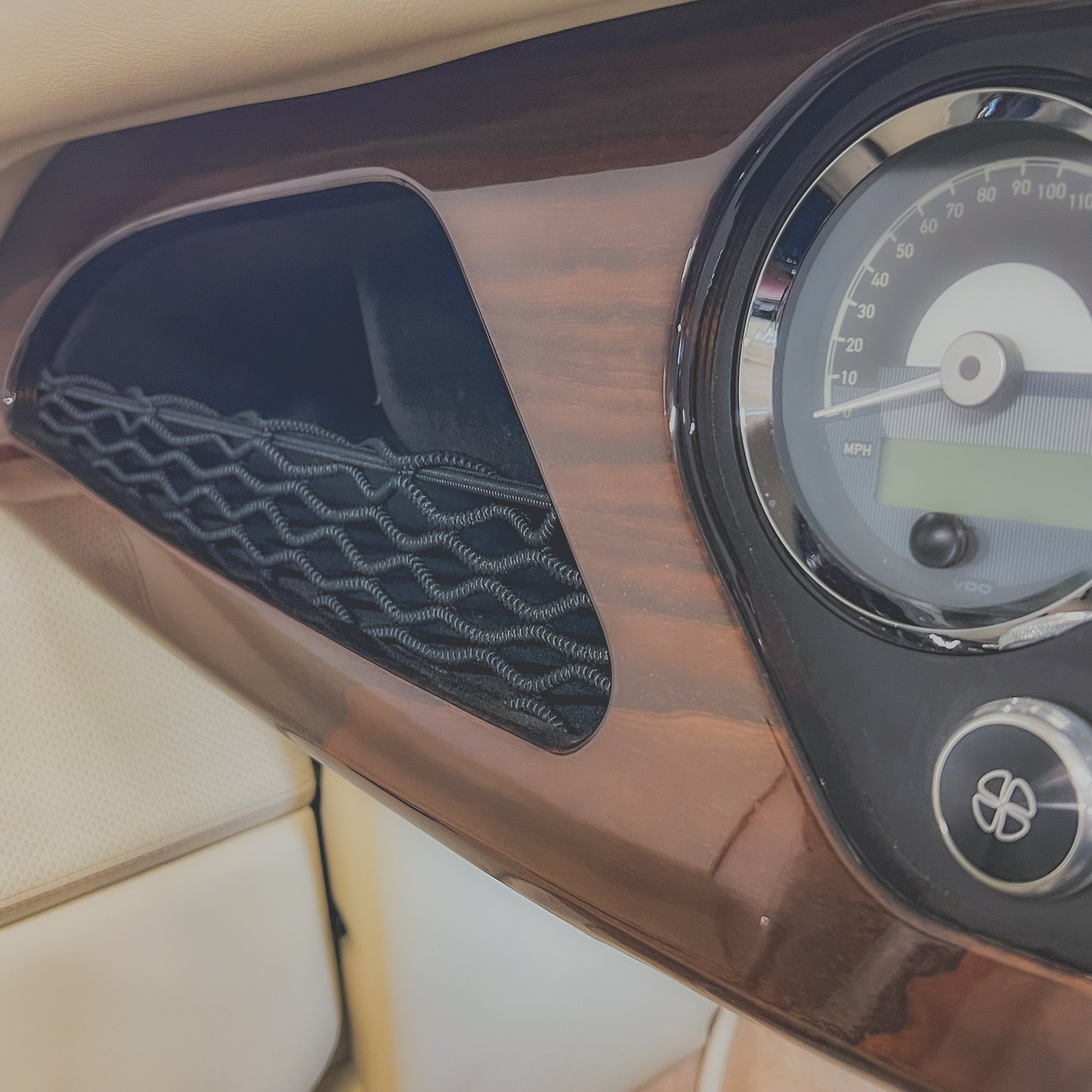 Morgan Plus Four - Delage Rouge