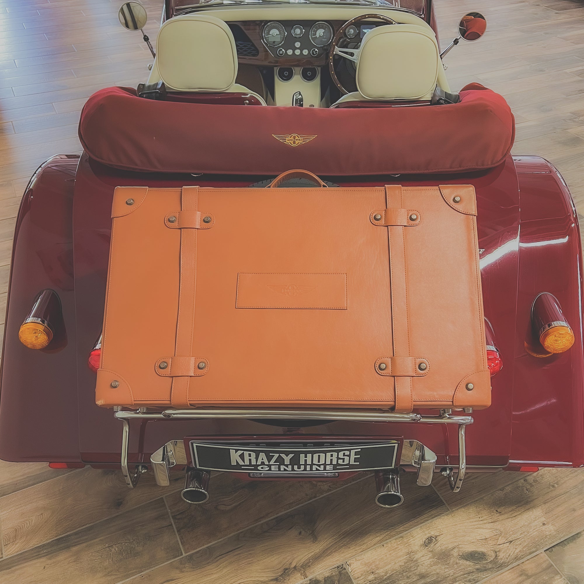 Morgan Plus Four - Delage Rouge