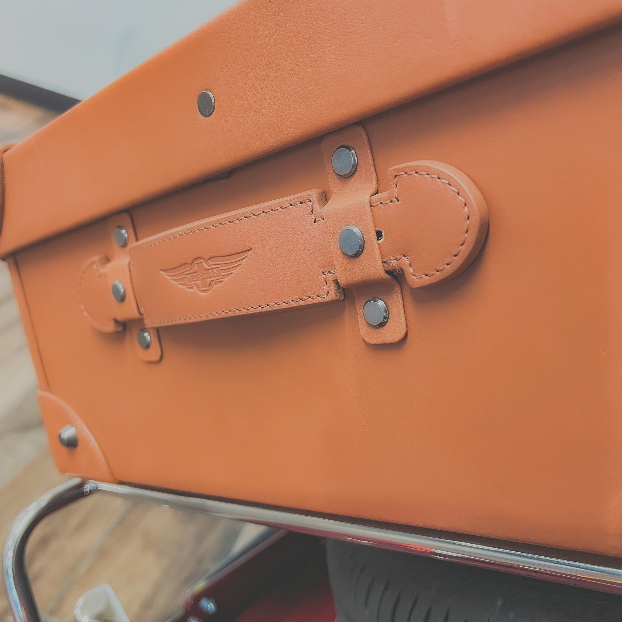 Morgan Plus Four - Delage Rouge