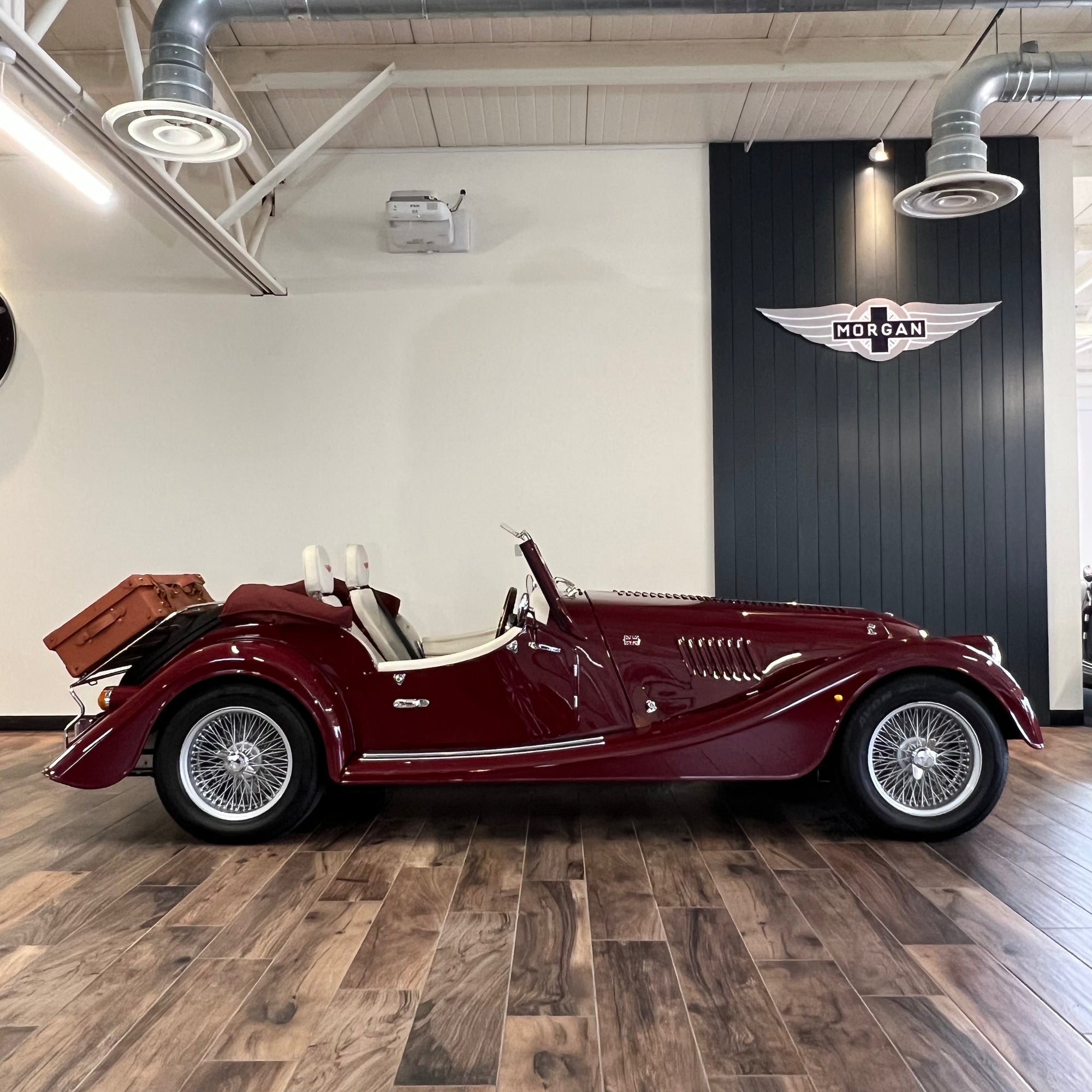 Morgan Plus Four - Delage Rouge
