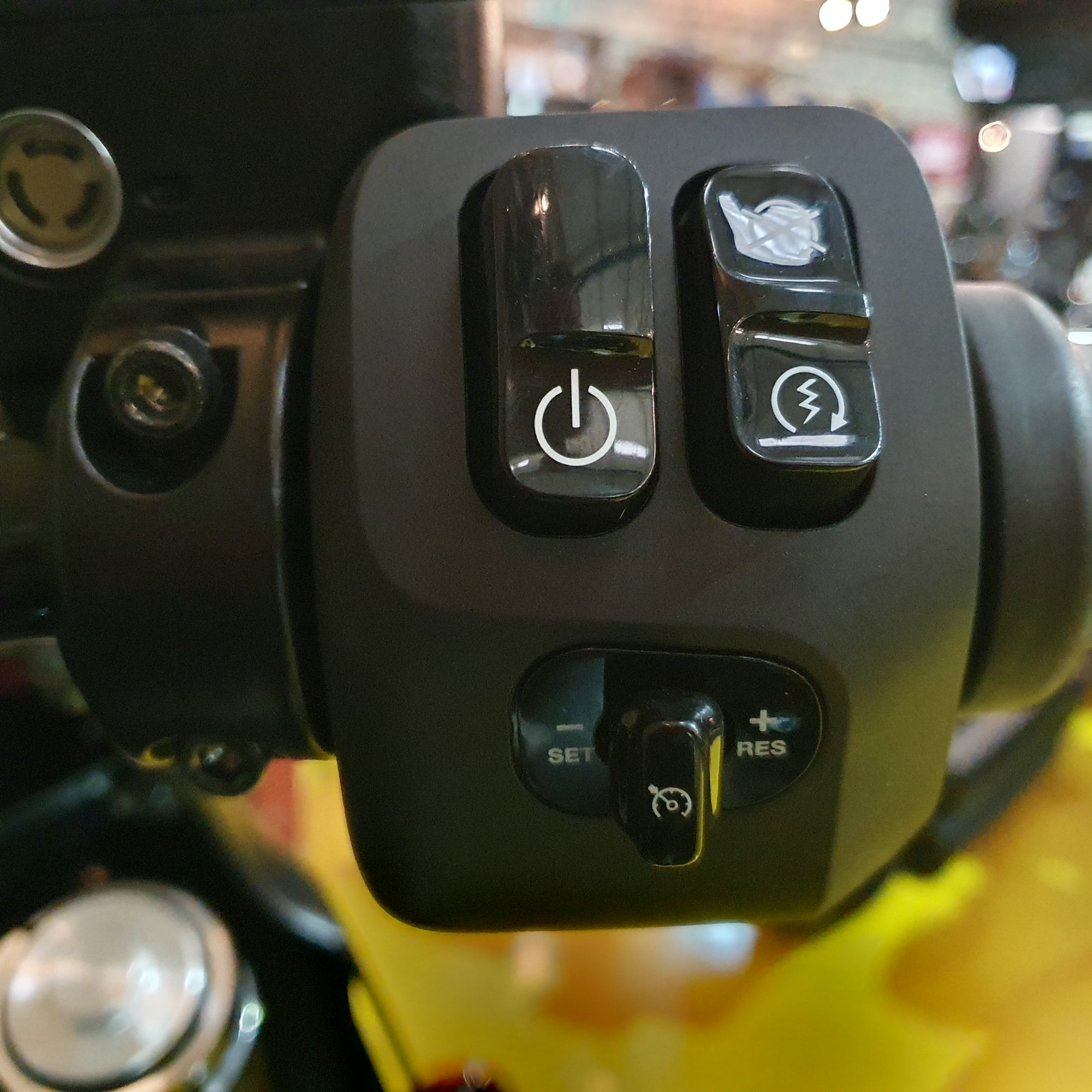 Indian Sport Chief - Black Smoke - PreLoved