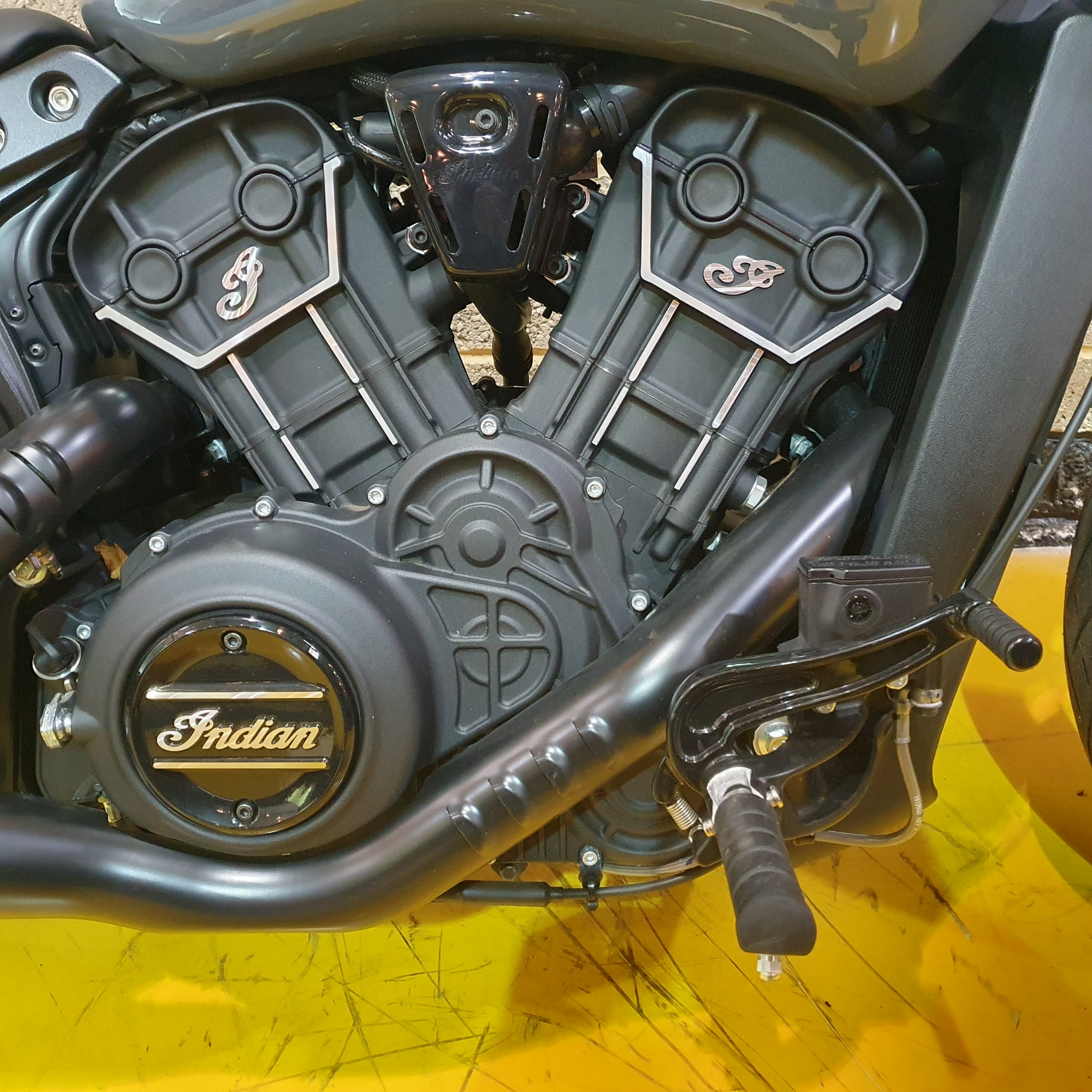 Indian  Scout Rogue - Stealth Grey - PreLoved