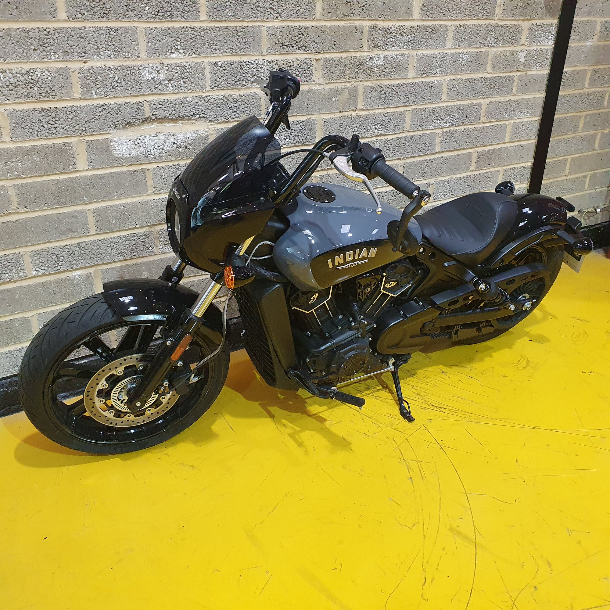 Indian  Scout Rogue - Stealth Grey - PreLoved