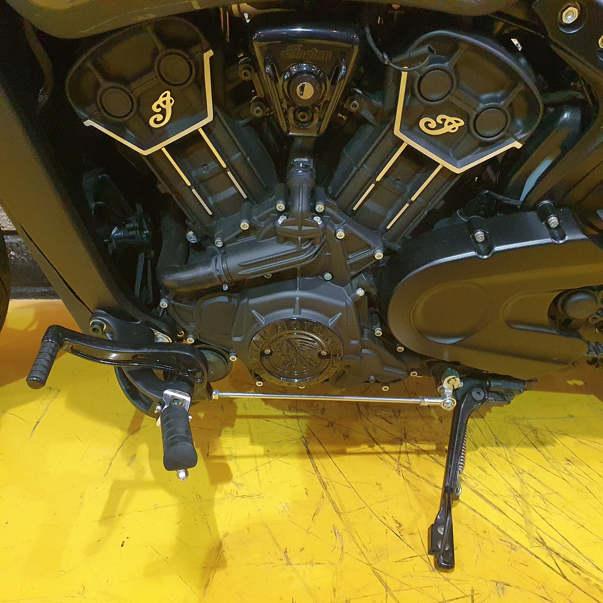 Indian  Scout Rogue - Stealth Grey - PreLoved