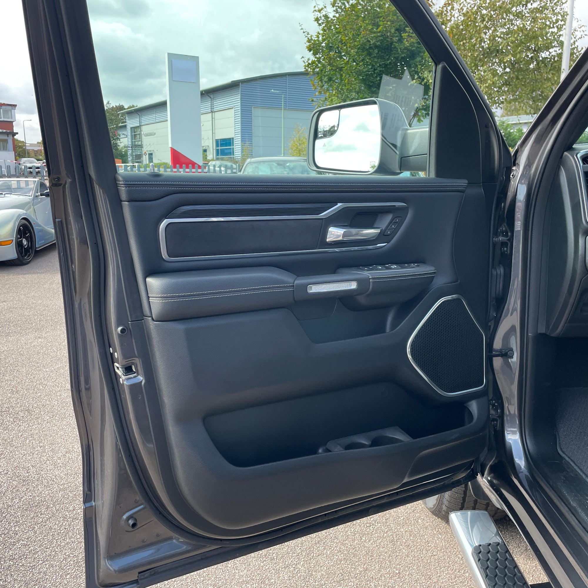 2023 RAM 1500 LARAMIE SPORT CREW CAB - GRANITE CRYSTAL WITH BLACK